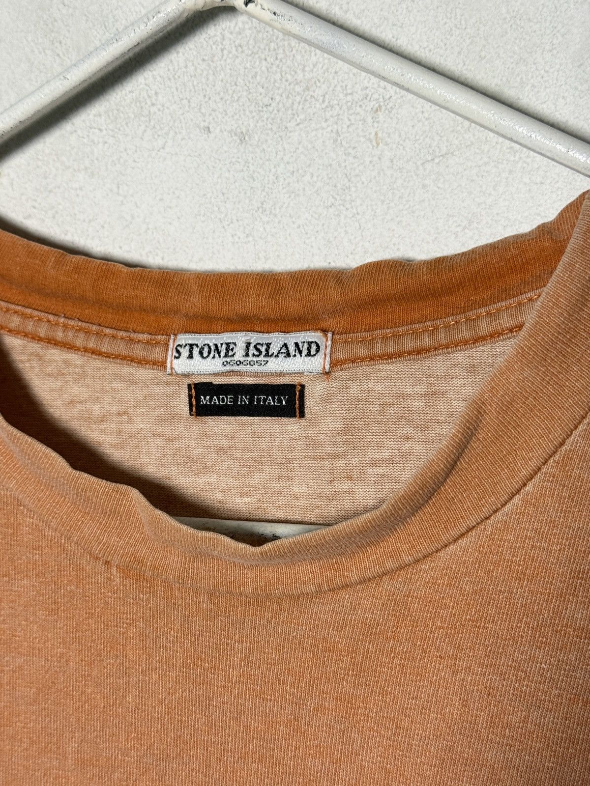 Stone Island stone island peach single stitch spell out t shirt Size US L / EU 52-54 / 3 - 6 Thumbnail