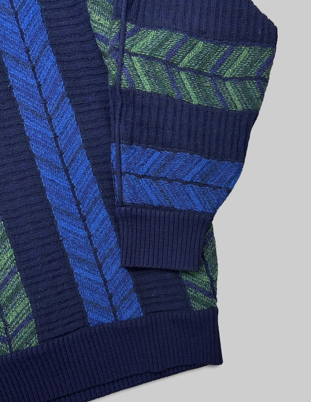 Vintage Carlo Colucci Vintage Wool Knitwear Sweater Coogi Style Size US L / EU 52-54 / 3 - 4 Thumbnail