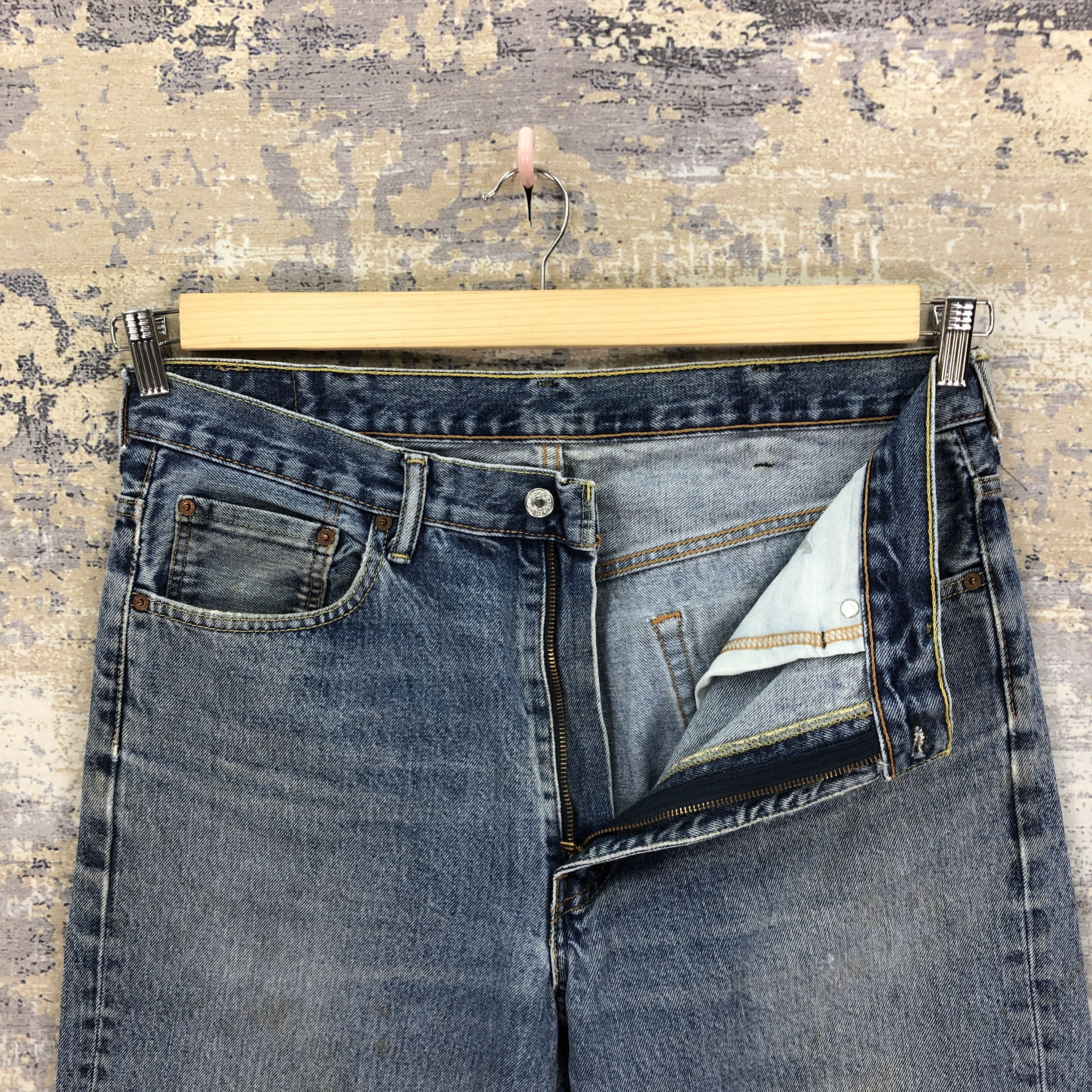 Levi's Vintage Levis Faded Distressed Jeans Levi's Light Wash Denim Size US 36 / EU 52 - 5 Thumbnail