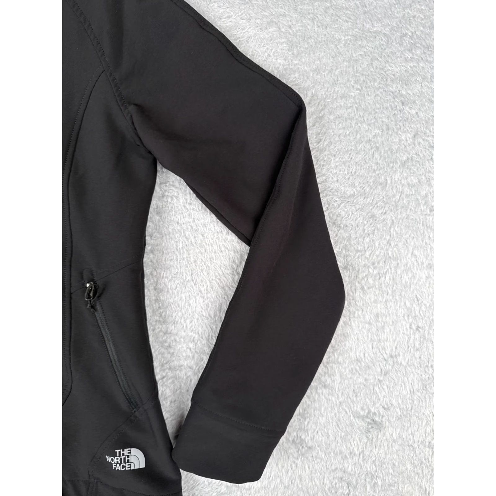 The North Face The North Face Jacket Women Medium Black Polyester Soft Shell Full Zip Mock Neck Size M / US 6-8 / IT 42-44 - 5 Thumbnail