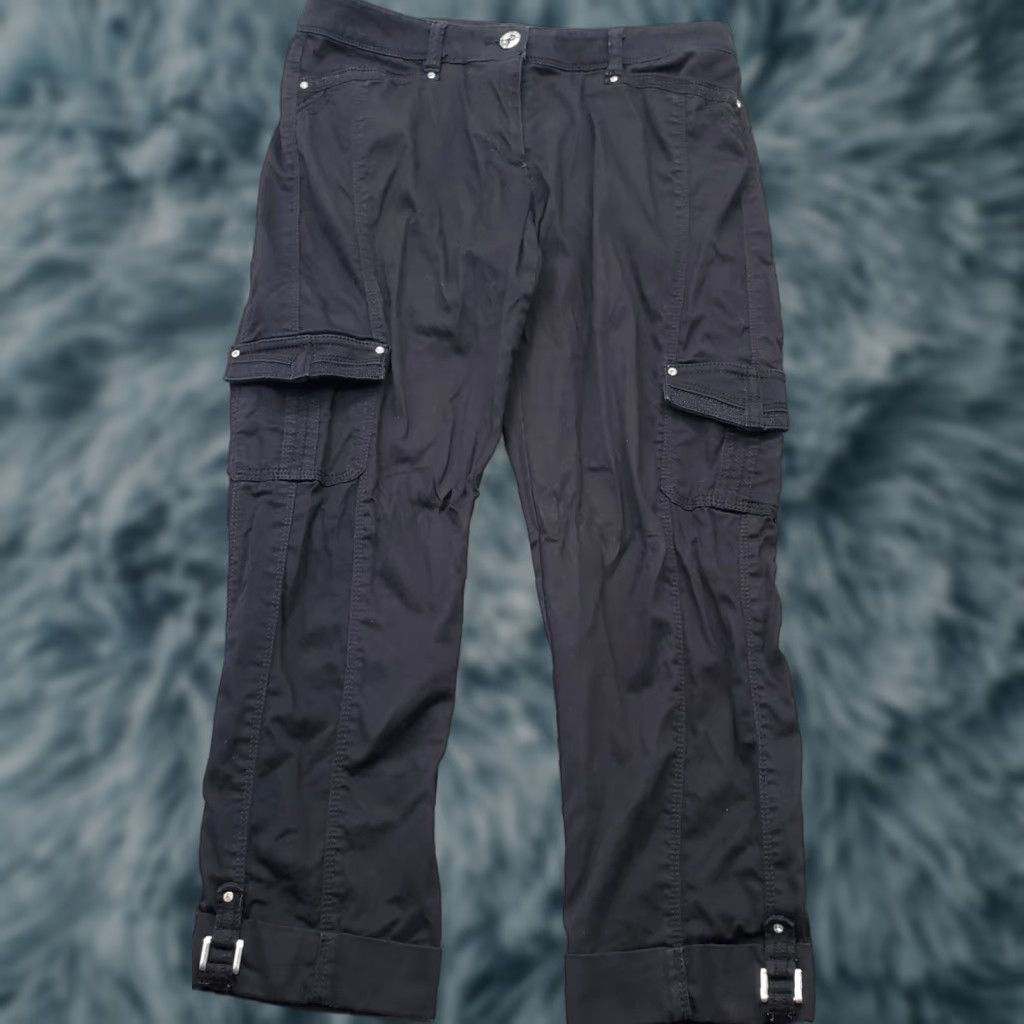 White House Black Market White House Black Market Pants Womens 0 Black Crop Cargo Stretch Cotton Utility Regular Straight Pocketed Modern 0 Womens Size 0 Black Size 25" / US 0 / IT 36 - 1 Thumbnail