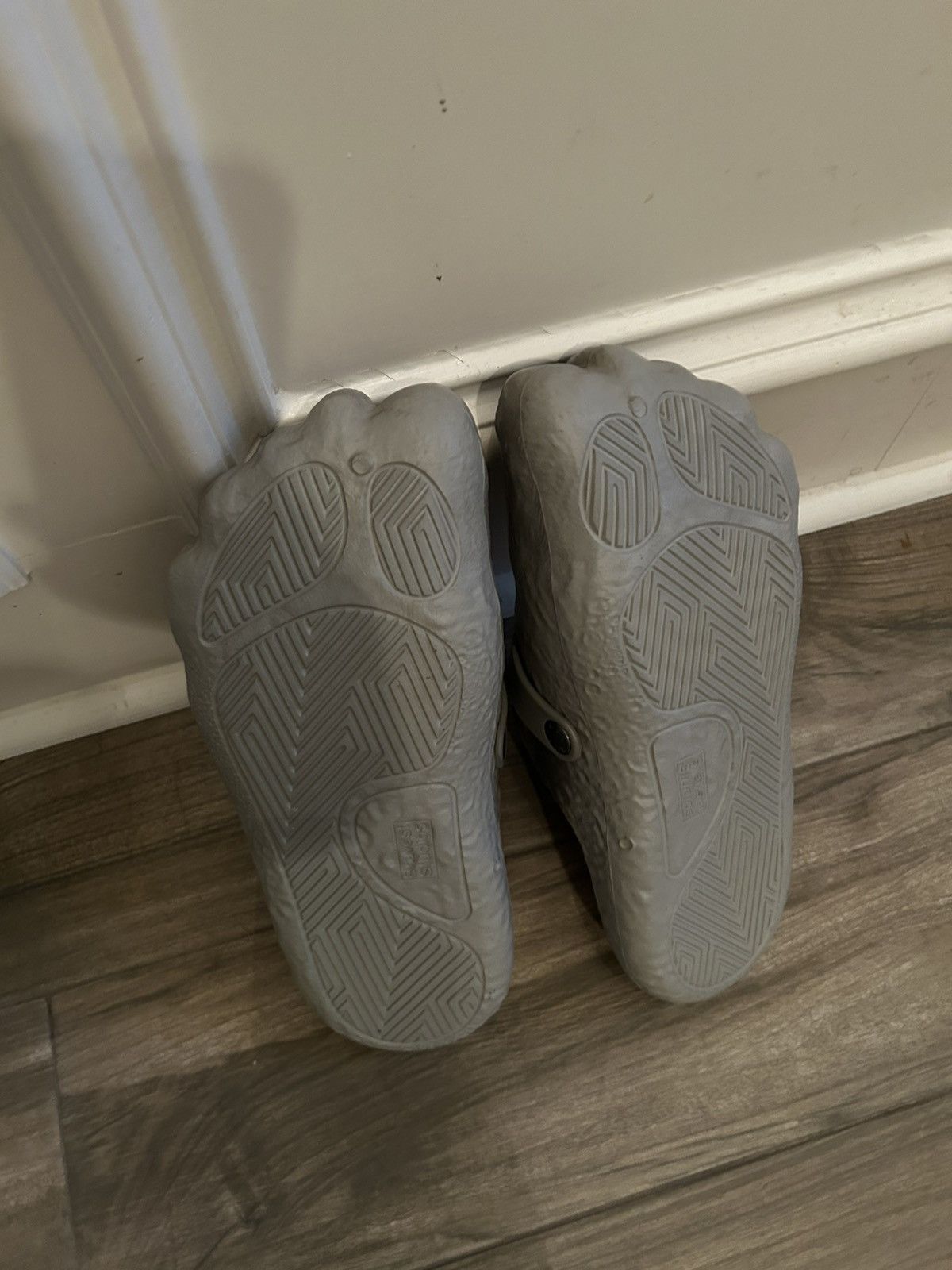 Bravest Studios MOON CLOGS / KID CUDI COLLAB Size US 7 / EU 40 - 3 Thumbnail
