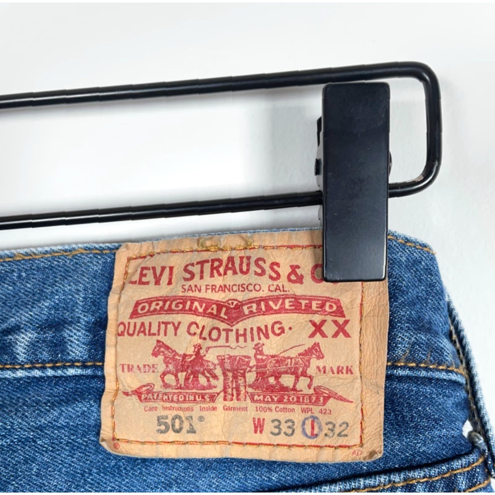 Levi's Y2K Levi's 501 Jeans Men's 32 x 30 Blue Denim Button Fly Straight Leg Vintage 90s Size US 32 / EU 48 - 3 Thumbnail