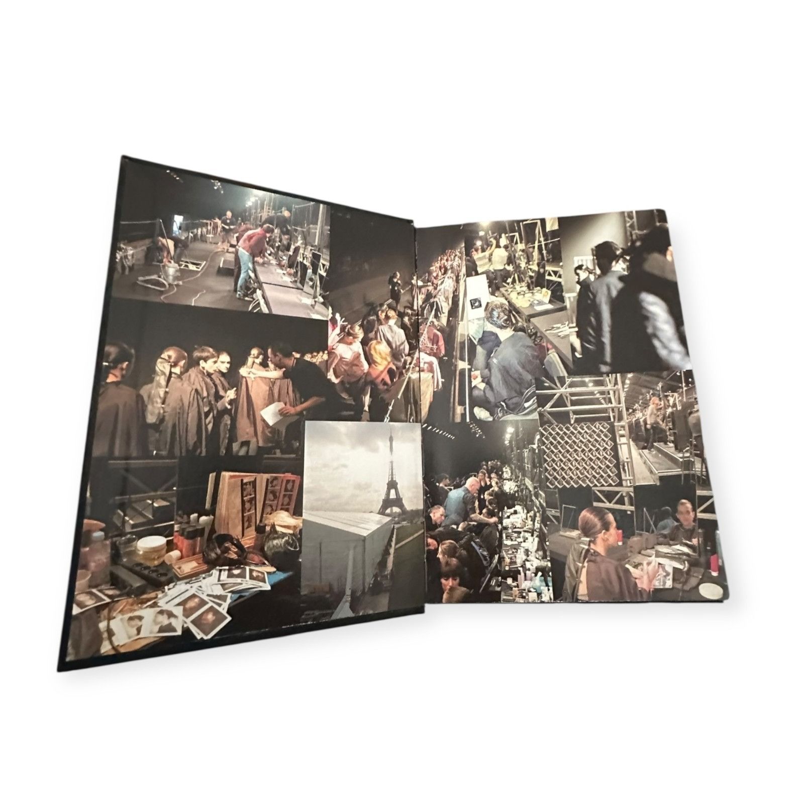 Dries Van Noten Rare Dries Van Noten Women’s Collection AW 2007-08 Hardcover Size ONE SIZE - 4 Thumbnail