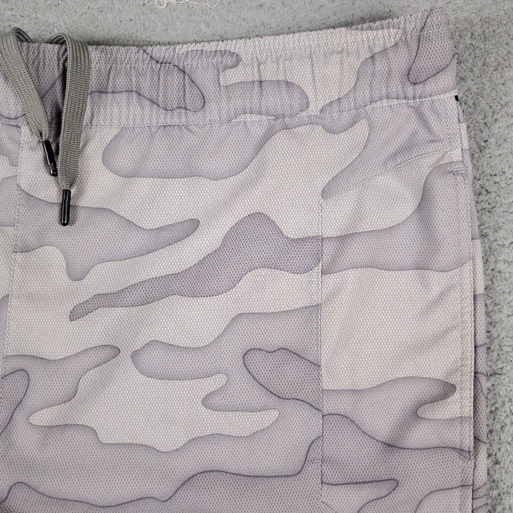 Reebok Reebok Shorts Mens Medium Gray Camouflage Beach Swim Trunks Board Shorts * Size US 31 - 3 Thumbnail