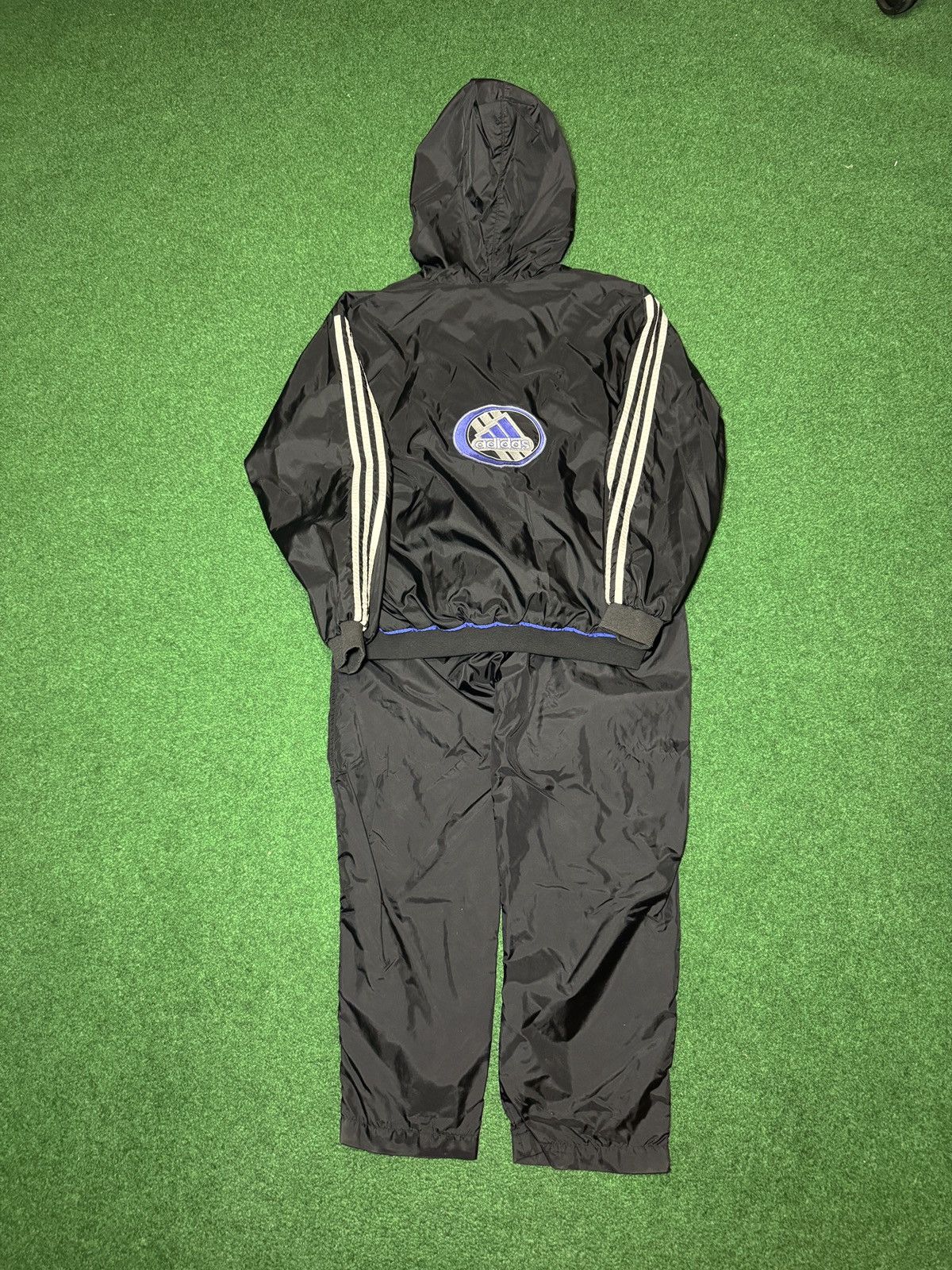 Adidas Adidas Vintage Women Med Windbreaker Track Suit 90s 2 Piece Size M / US 6-8 / IT 42-44 - 3 Thumbnail