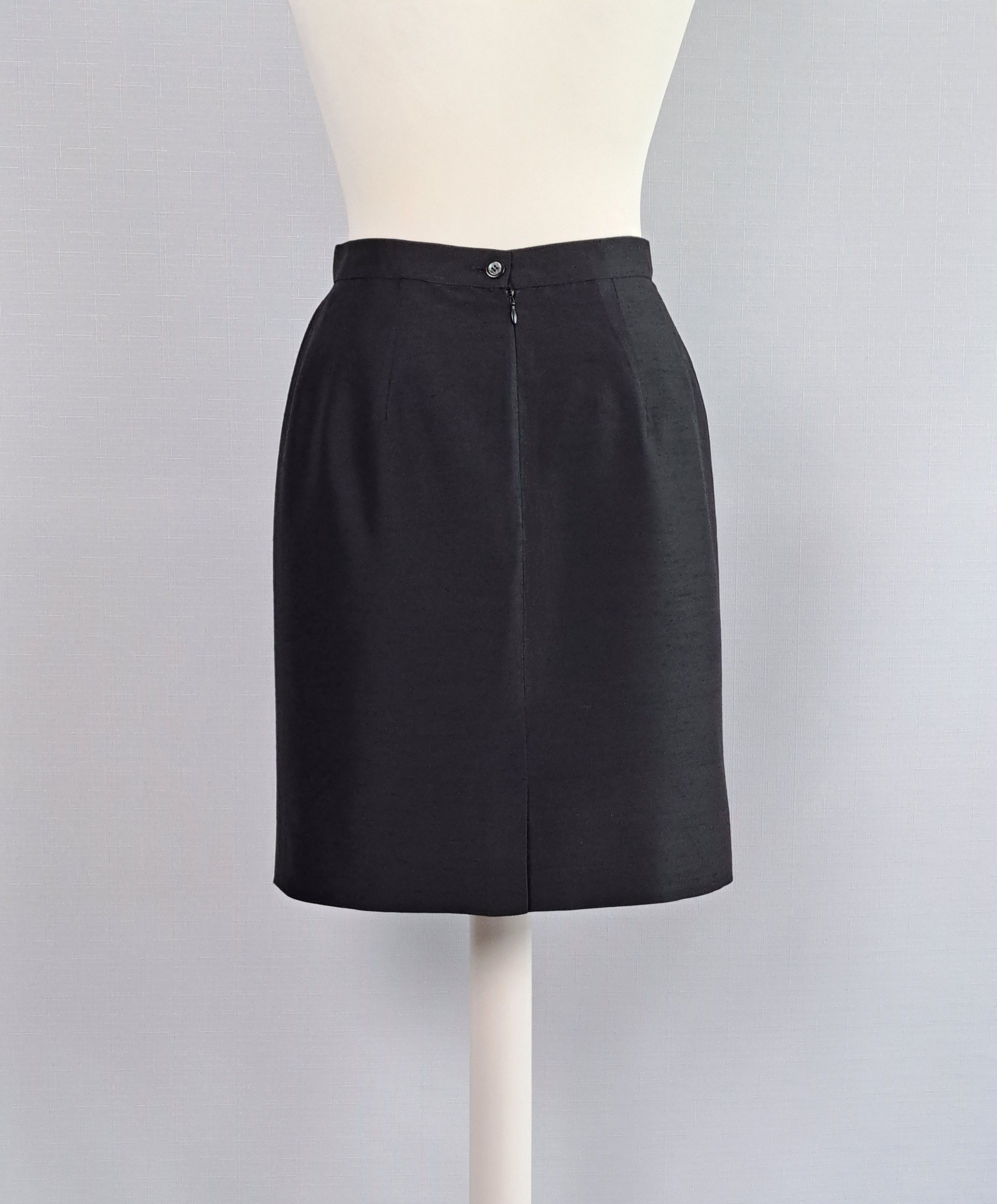 Salvatore Ferragamo × Vintage Salvatore Ferragamo vintage black skirt. Size 42IT Size 28" / US 6 / IT 42 - 3 Thumbnail