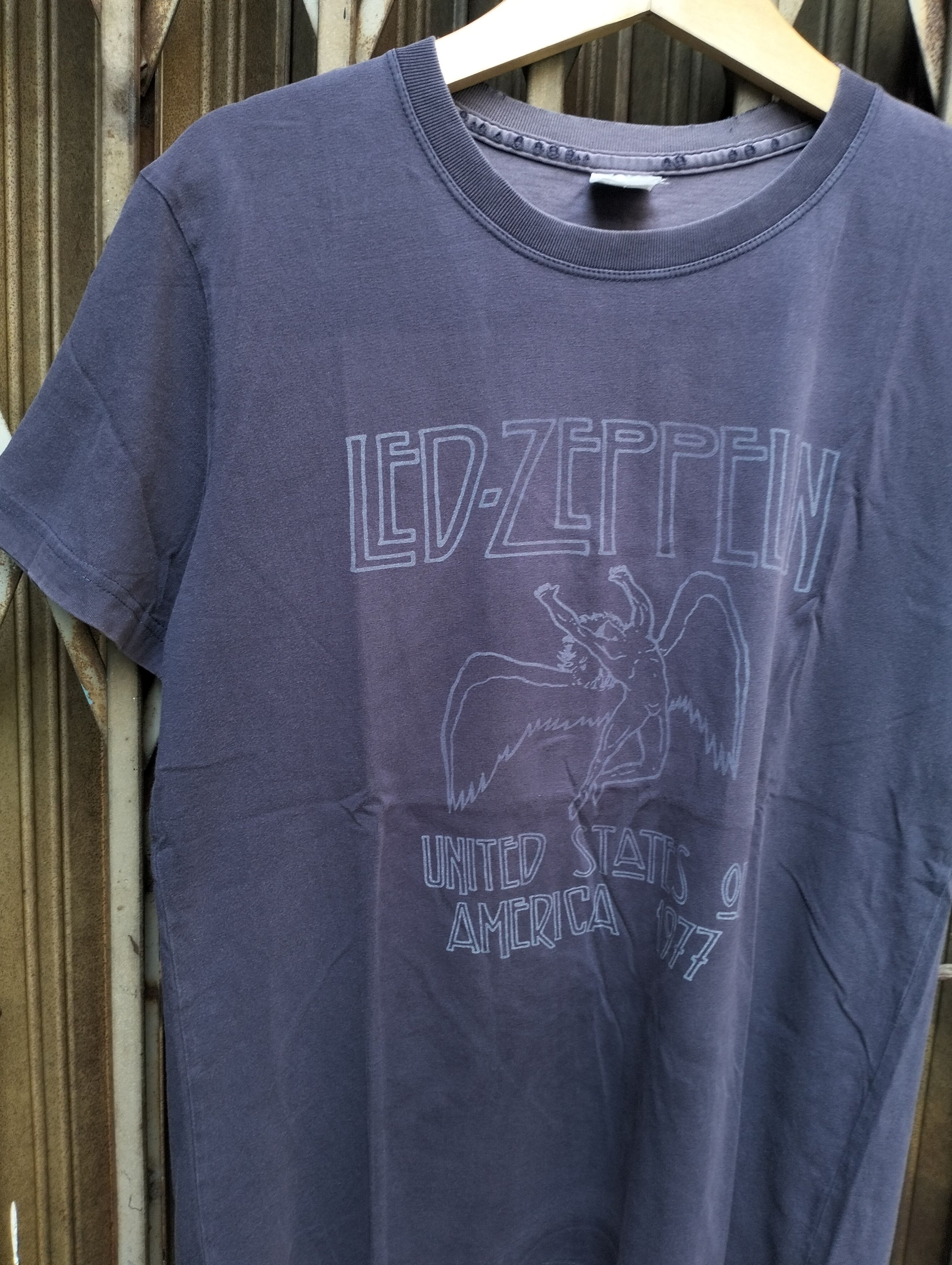 Band Tees THRASHED LED ZEPPELIN Size US M / EU 48-50 / 2 - 2 Thumbnail