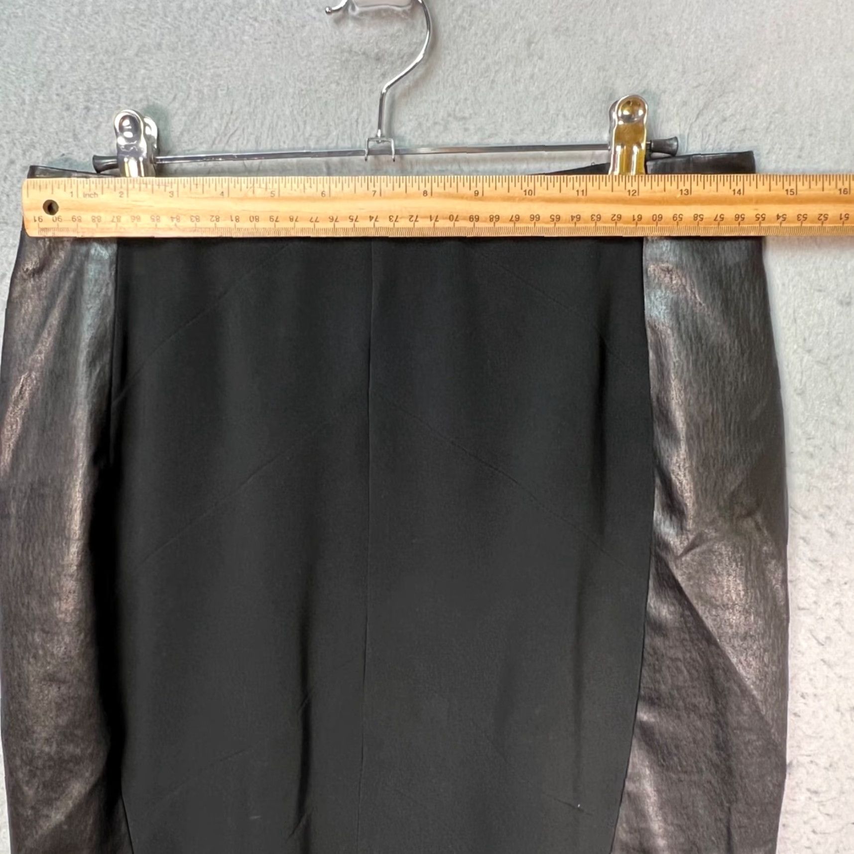 Rag & Bone Rag & Bone Skirt Womens Size 6 Black Leather Panel Zip Front Pencil Skirt Short Mini Casual Streetwear Size 28" / US 6 / IT 42 - 5 Thumbnail