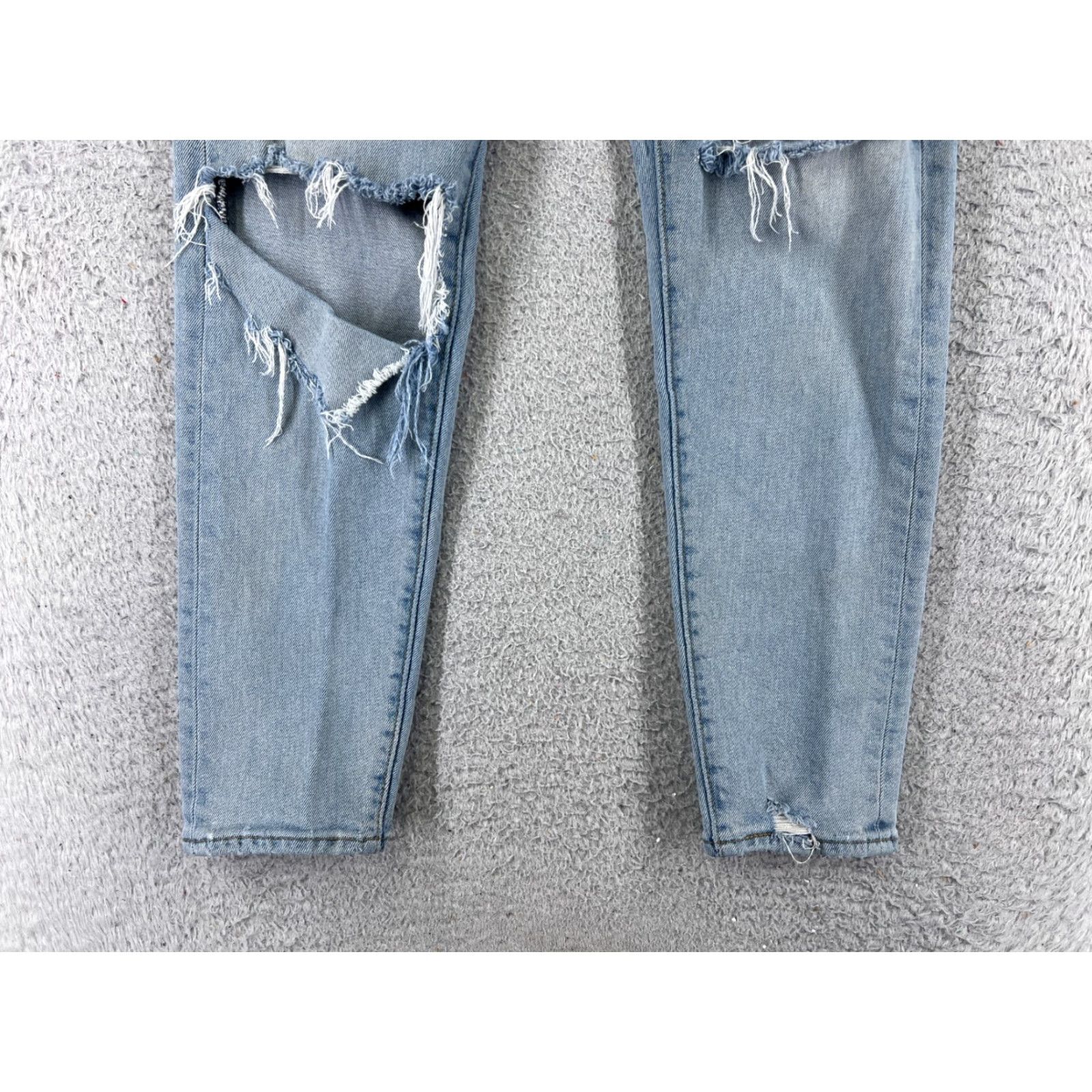 Levi's Levis Jeans Women 28 Blue Denim Wedgie Fit Distressed Button 27x27 Premium Pant Regular Rise Mid Vintage: No Size 28" / US 6 / IT 42 - 2 Thumbnail