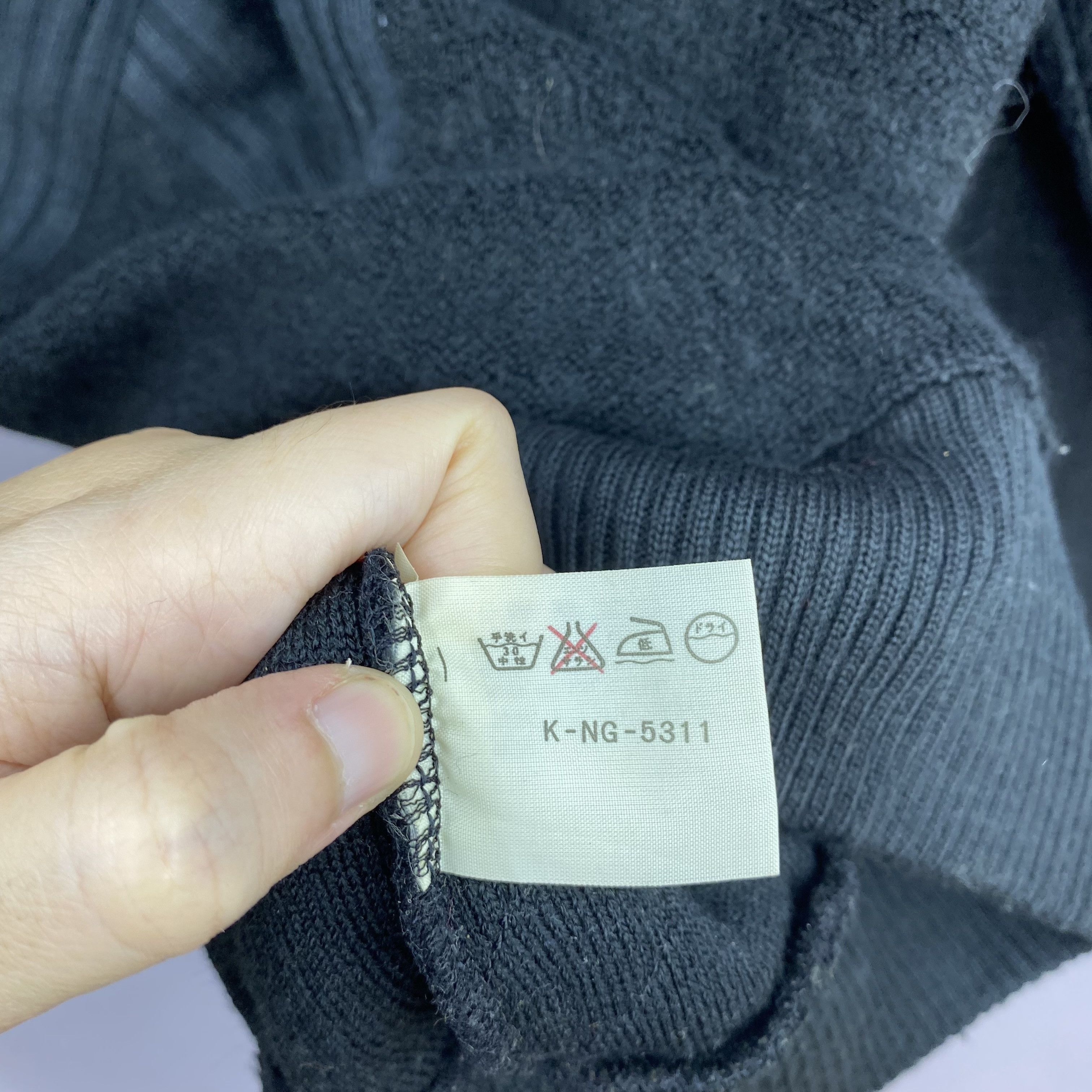 Japanese Brand Vintage Bulitt V-Neck Knit Sweatshirt Pullover Wool Jumper Size US S / EU 44-46 / 1 - 7 Thumbnail