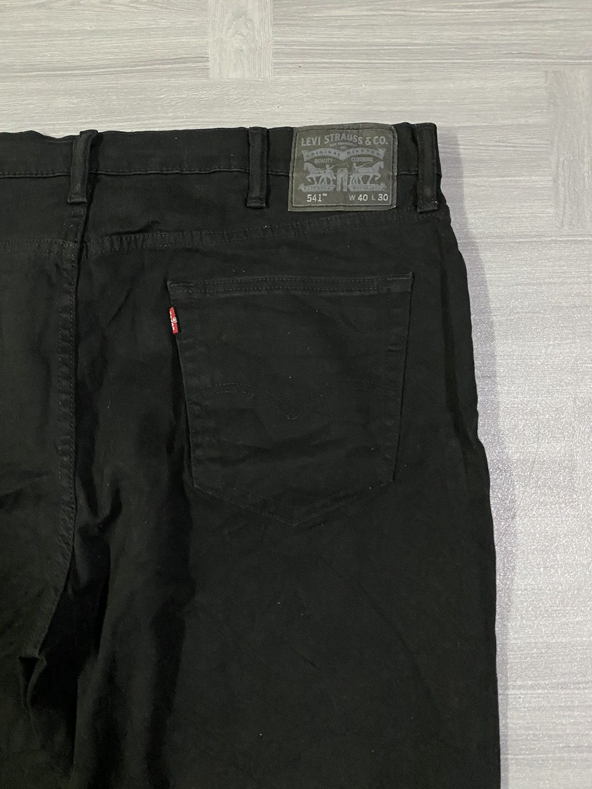 Levi's Black Levi's 541 Slim Fit jeans Size US 41 - 4 Thumbnail