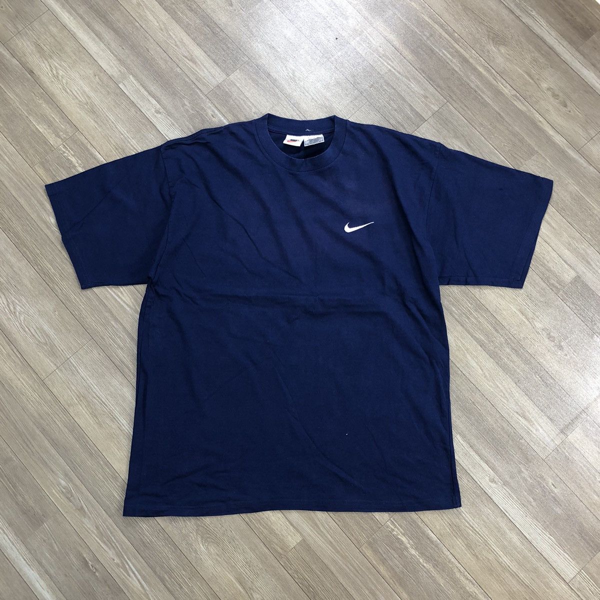 Nike × Vintage Vintage1990s Nike Court Spell Out Big Logo Tee Size US L / EU 52-54 / 3 - 10 Thumbnail