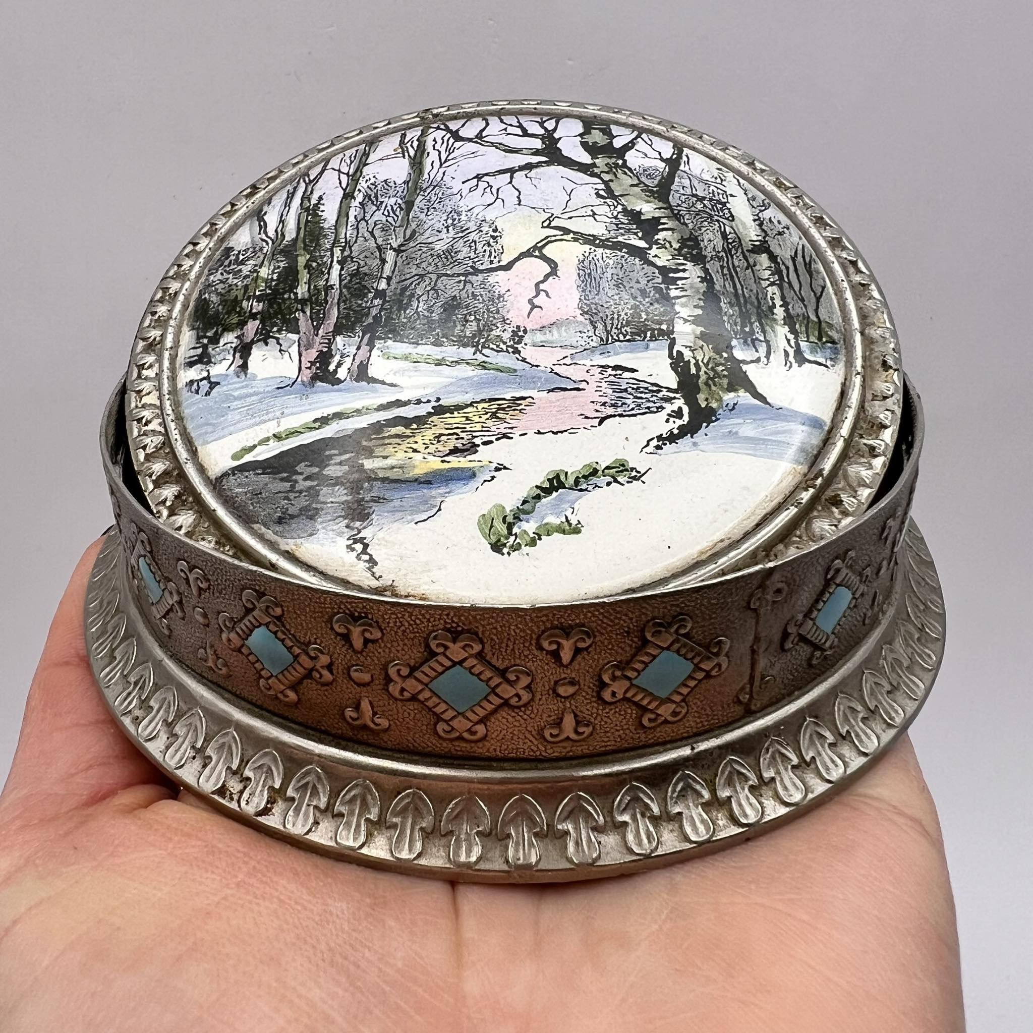 Vintage Vintage Vanity Powder Compact Case Silver Plated Enamel Size ONE SIZE - 3 Thumbnail