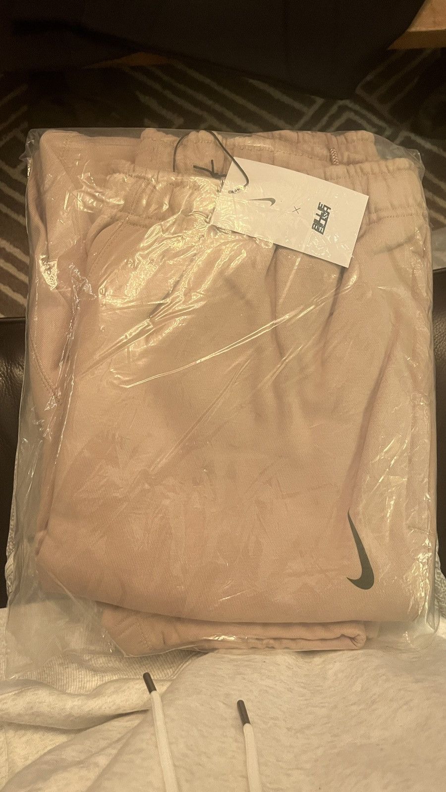Nike Nike x Billie Eilish Sweatpant Size US 33 - 6 Thumbnail