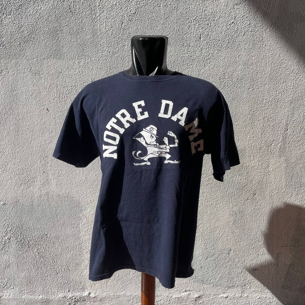 Champion NOTRE DAME COLLEGE UNIVERSITY CHAMPION TSHIRT Size US L / EU 52-54 / 3 - 1 Thumbnail