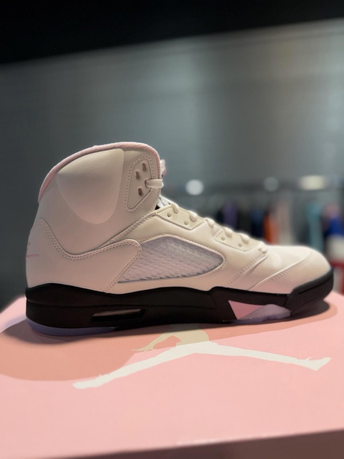 Jordan Brand Air Jordan 5 Retro ‘Medium Soft Pink’ HQ7978-102 Men’s 13 Size US 13 / EU 46 - 6 Thumbnail