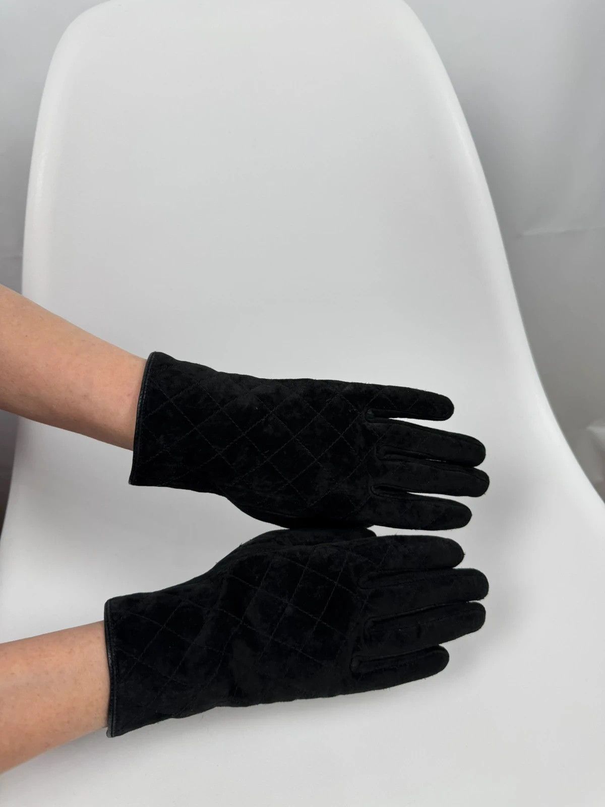 Marks & Spencer Marks & Spencer Leather Gloves Nubuck Quilted size M Size ONE SIZE - 2 Thumbnail