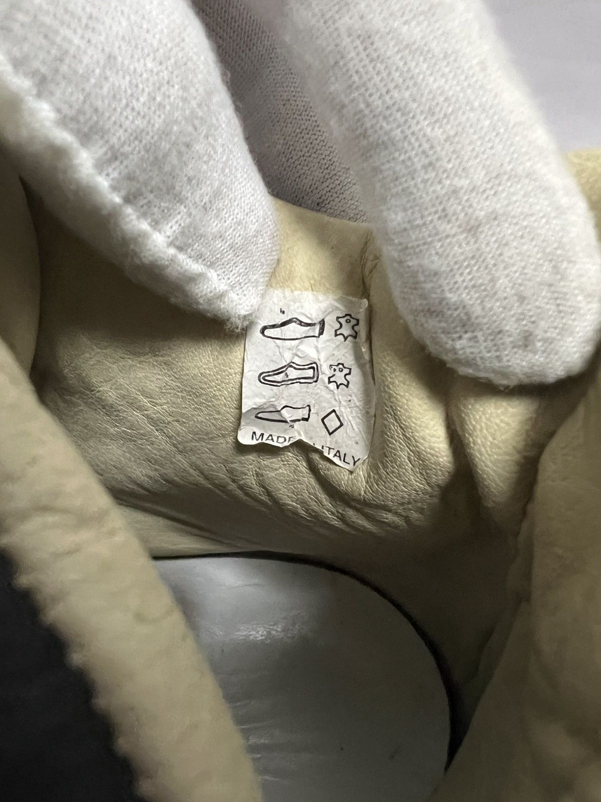 Maison Margiela Maison Margiela - F/W 13’ - High-Top Sneaker Navy Size US 8.5 / EU 41-42 - 15 Thumbnail