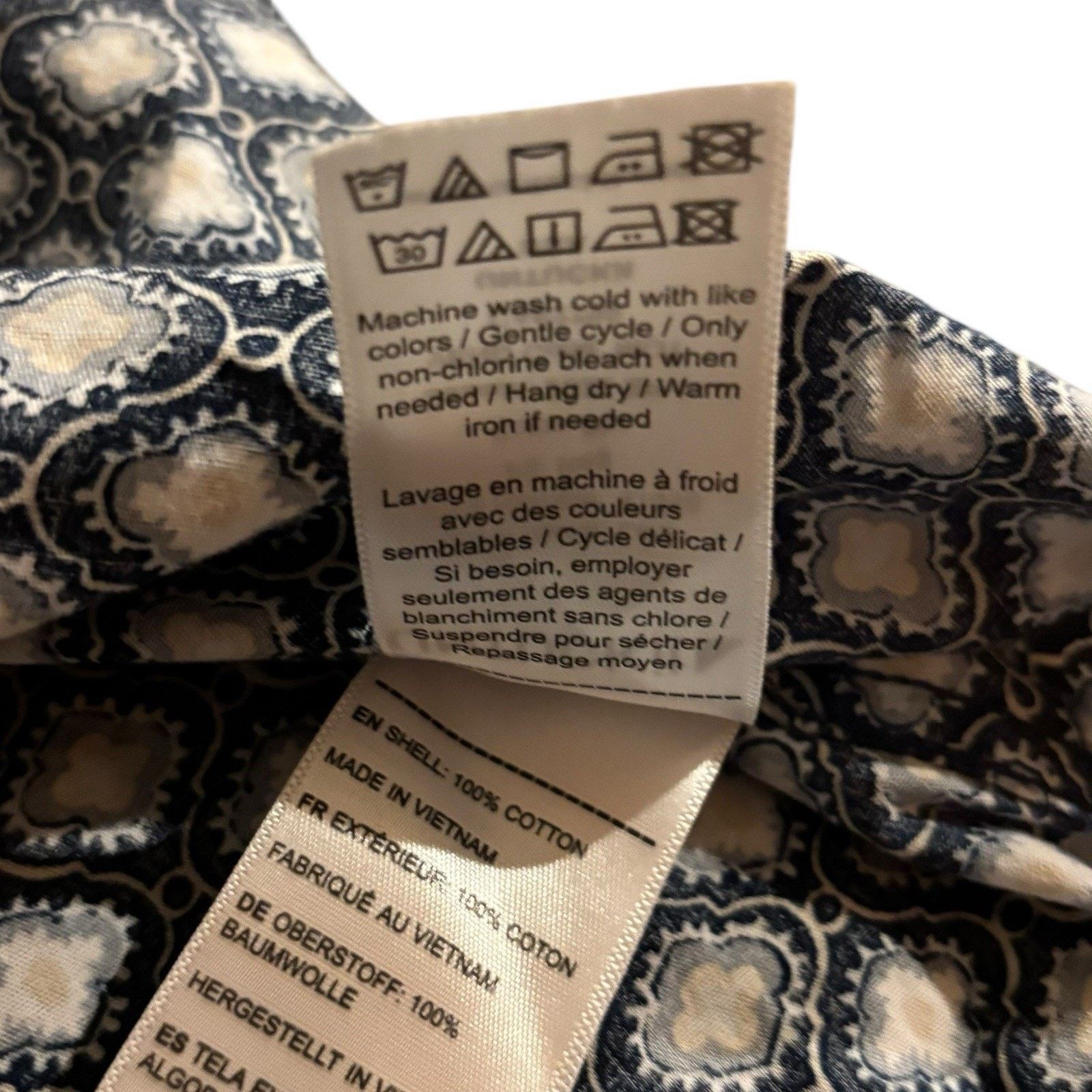 UNTUCKit Untuckit Blue Medallion Print S/SButton Up Cotton Medium Size US M / EU 48-50 / 2 - 5 Thumbnail