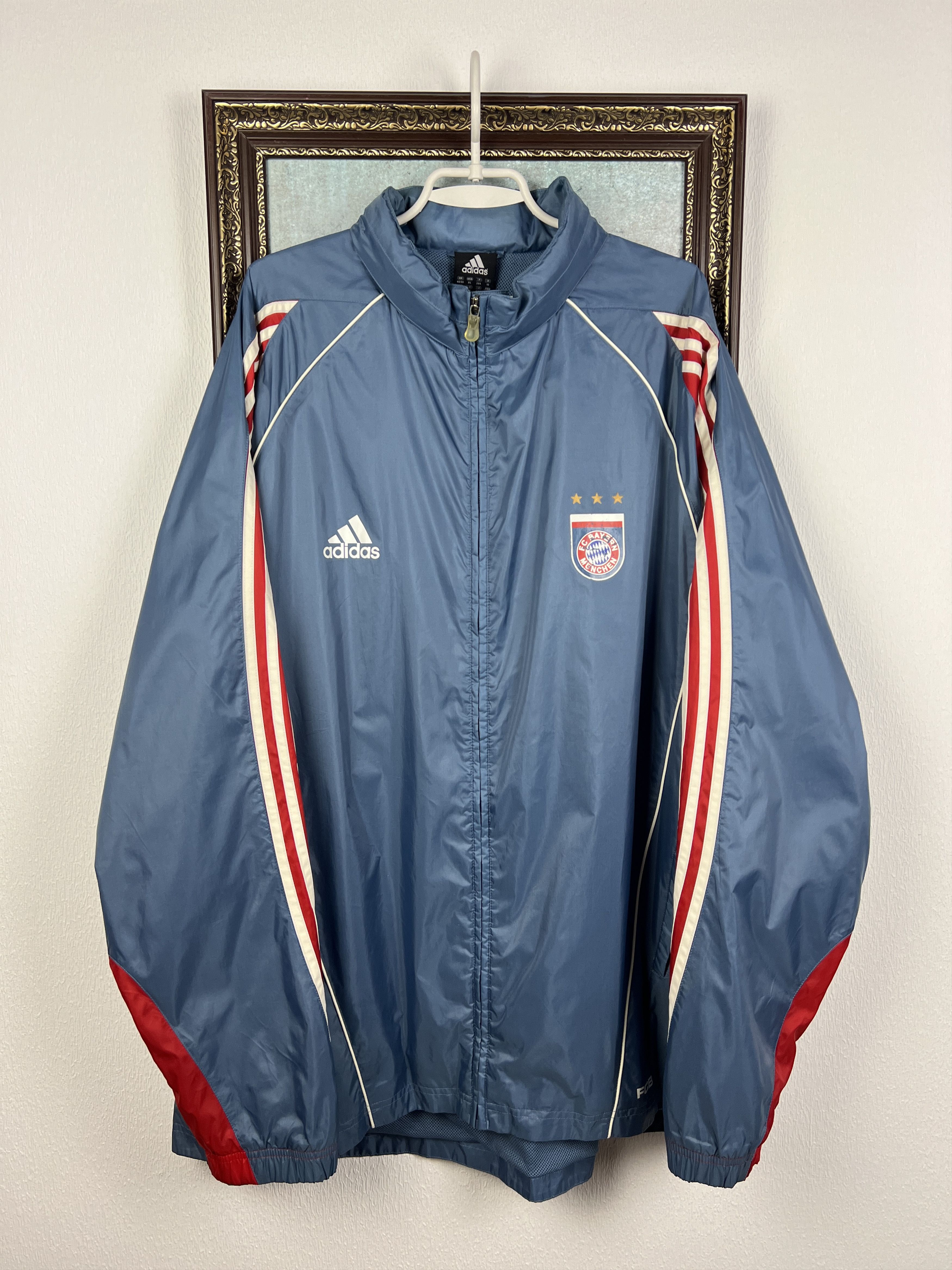 Adidas Bayern Munich Rain Jacket Soccer Track Top Windbreaker Size US XL / EU 56 / 4 - 1 Thumbnail