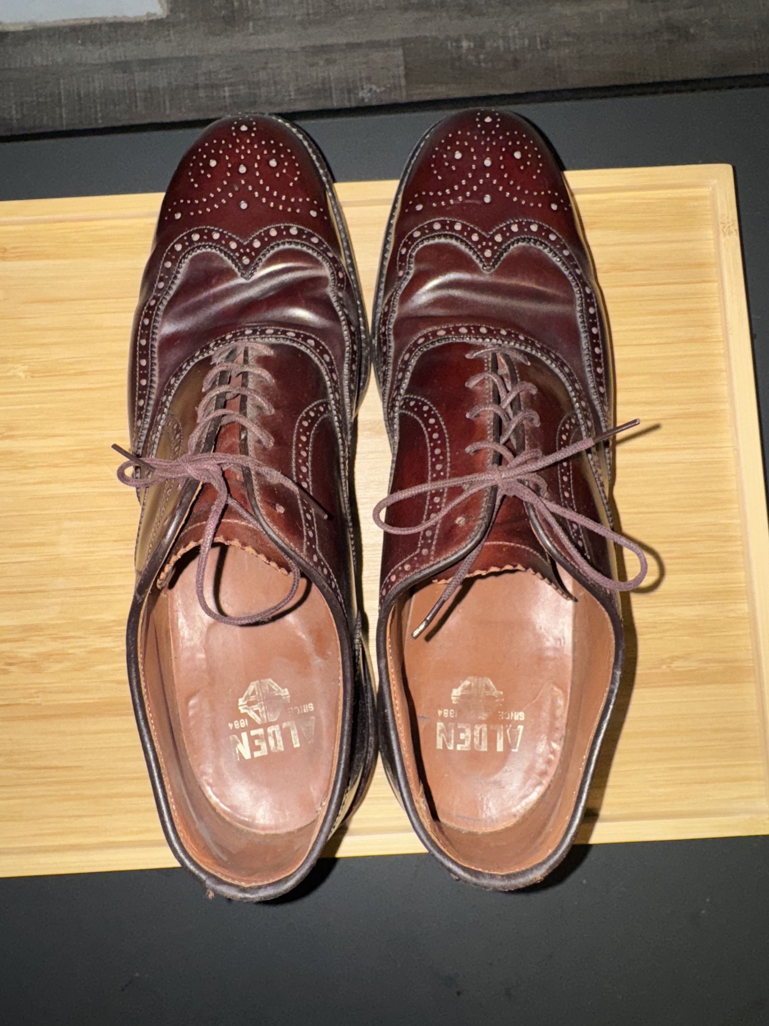 Alden Alden 974 Cordovan Wingtips Size US 10 / EU 43 - 2 Thumbnail