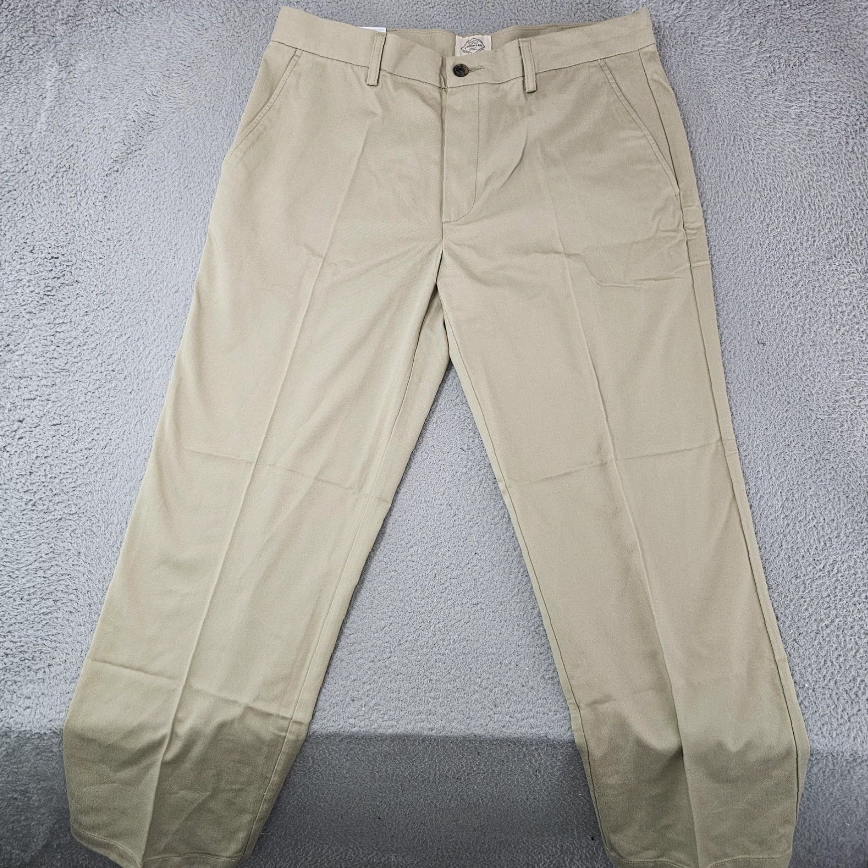 Vintage St. John's Bay Pants Mens 36x30 Khaki Classic Fit Easy Care Flat Front Chino Size US 36 / EU 52 - 2 Thumbnail