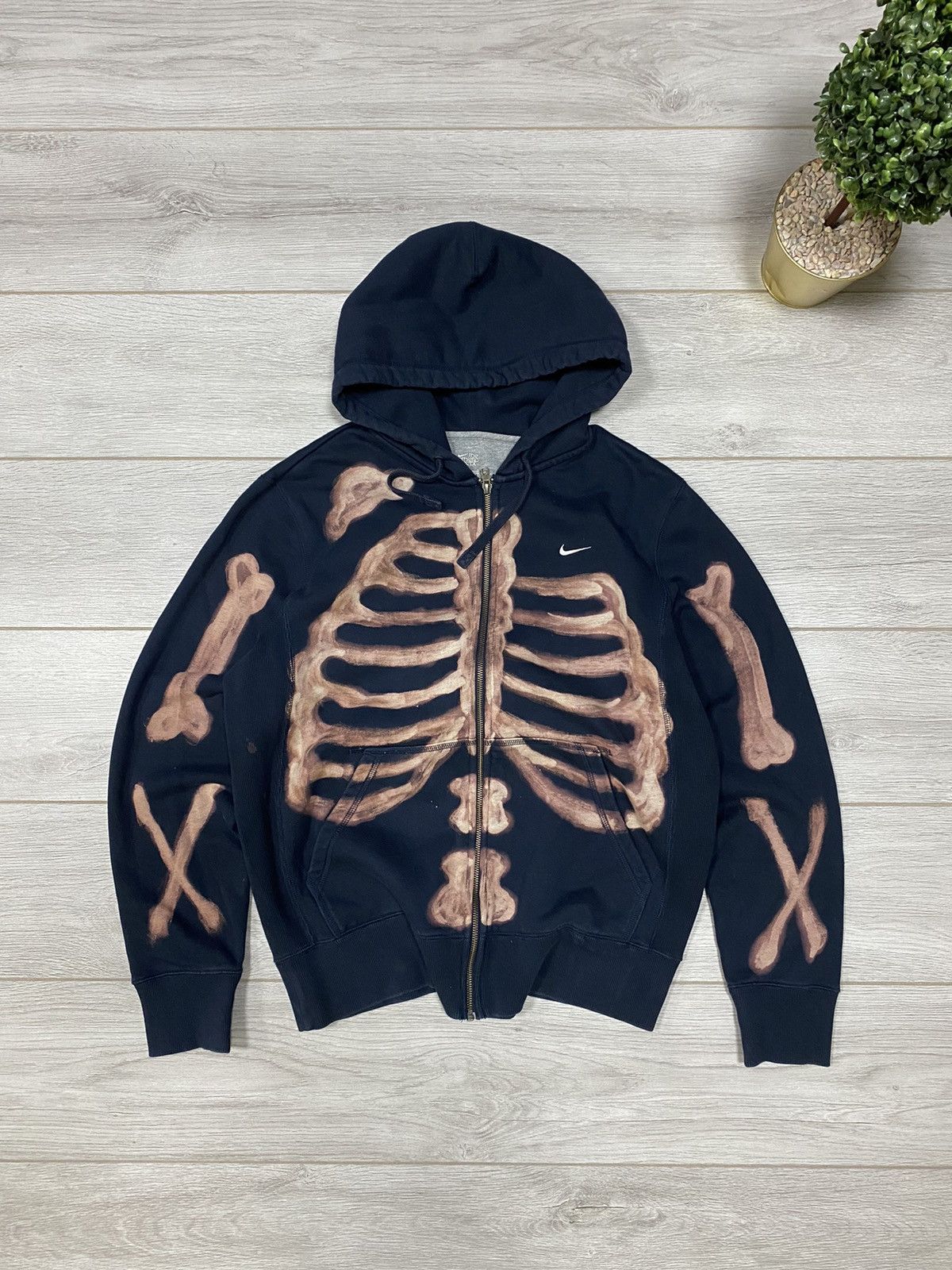 Vintage Nike ☠️ 1 of 1 custom paint skeleton vintage bones hoodie Size US L / EU 52-54 / 3 - 3 Thumbnail