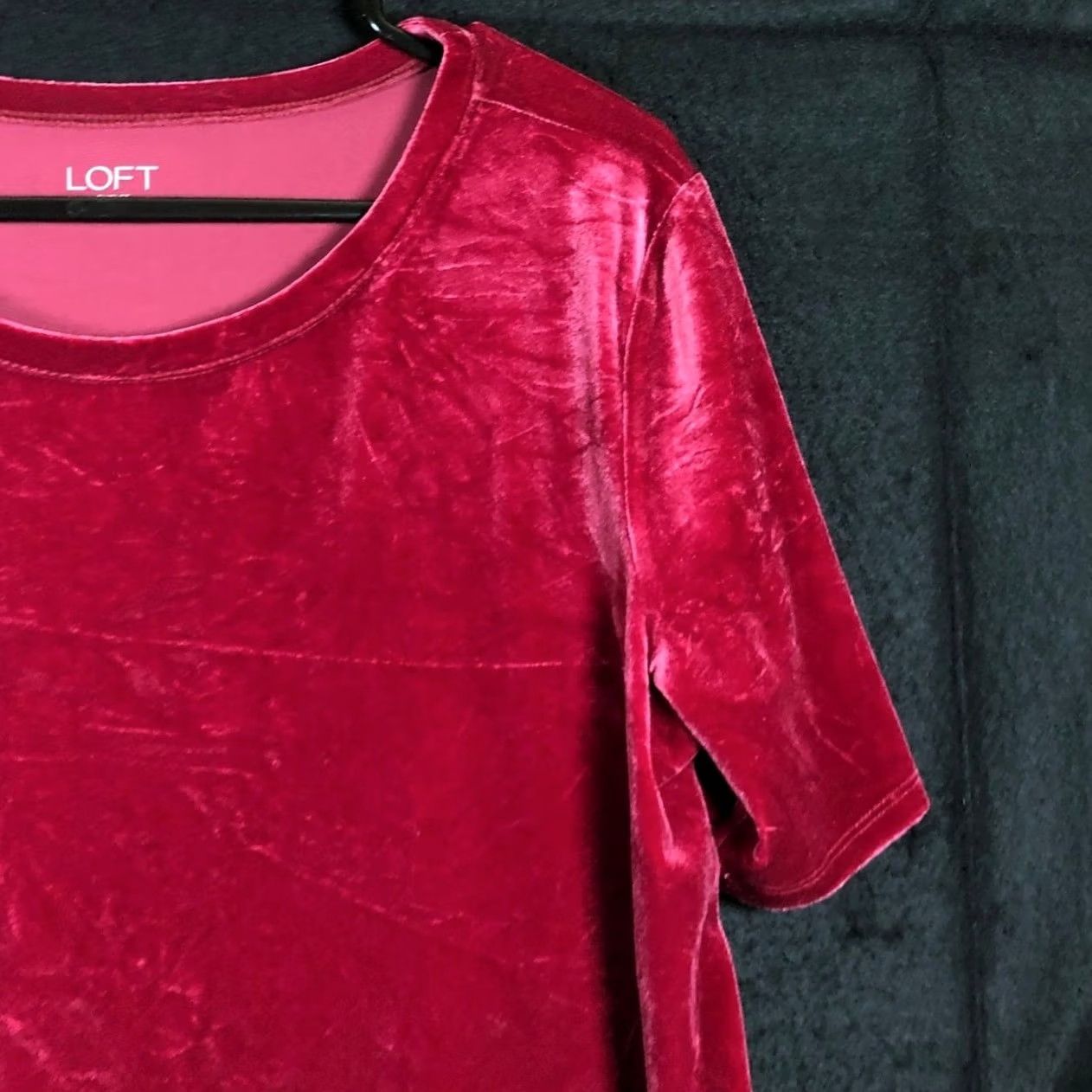 Loft LOFT Outlet Womens Blouse Red Velvet Crew Neck Short Sleeve Stretch M | Solid Polyester Spandex Size M / US 6-8 / IT 42-44 - 5 Thumbnail