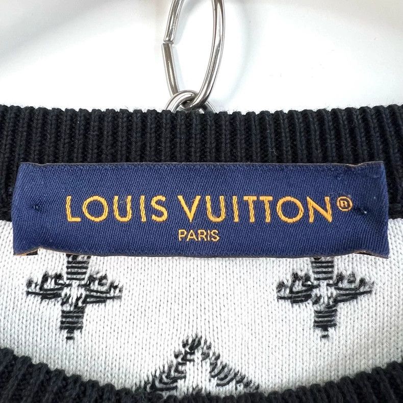 Louis Vuitton Louis Vuitton Black and grey upper gradient logo sweater Size US L / EU 52-54 / 3 - 4 Thumbnail