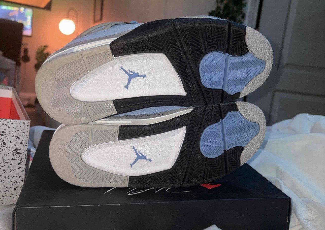 Jordan Brand Jordan 4 University Blue (NDS) 6.5GS Size US 6.5 / EU 39-40 - 5 Thumbnail