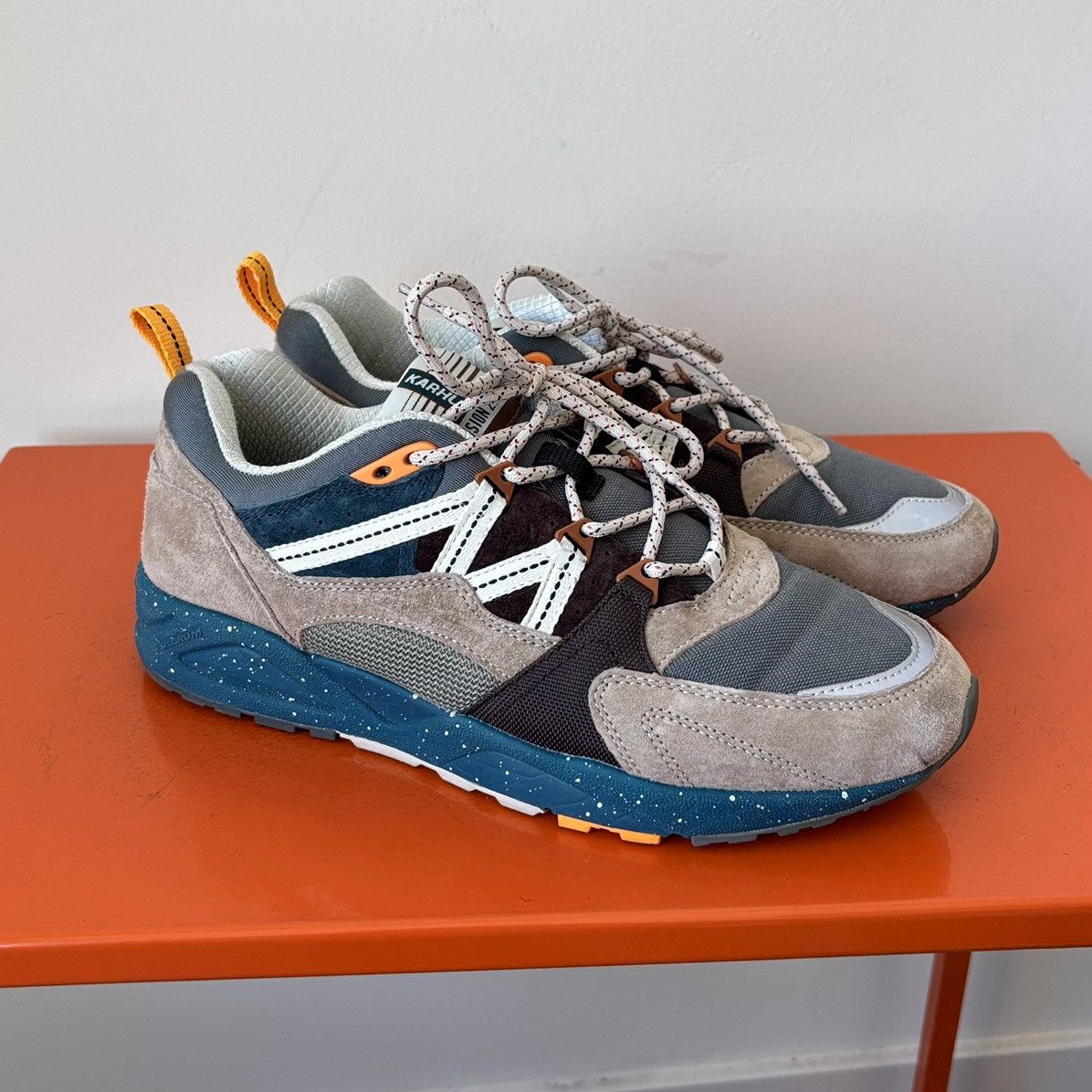 Karhu Karhu Fusion 2.0 Size US 9.5 EUR 43.5 Outdoor Pack Peyote Size US 9.5 / EU 42-43 - 1 Thumbnail