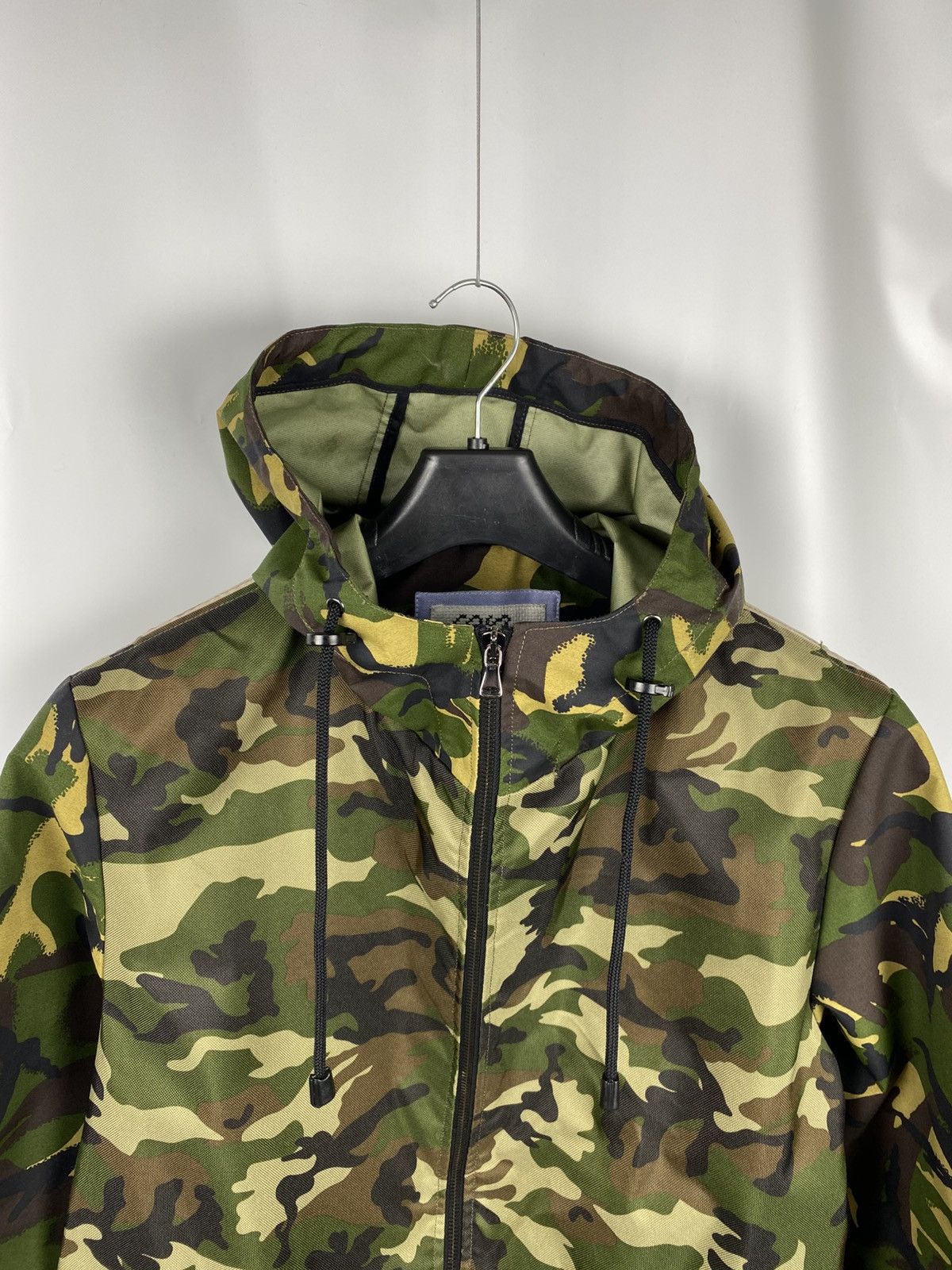 LC23 LC23 Italy Camouflage Parka Fishtail Waterproof Men size S Size US S / EU 44-46 / 1 - 5 Thumbnail