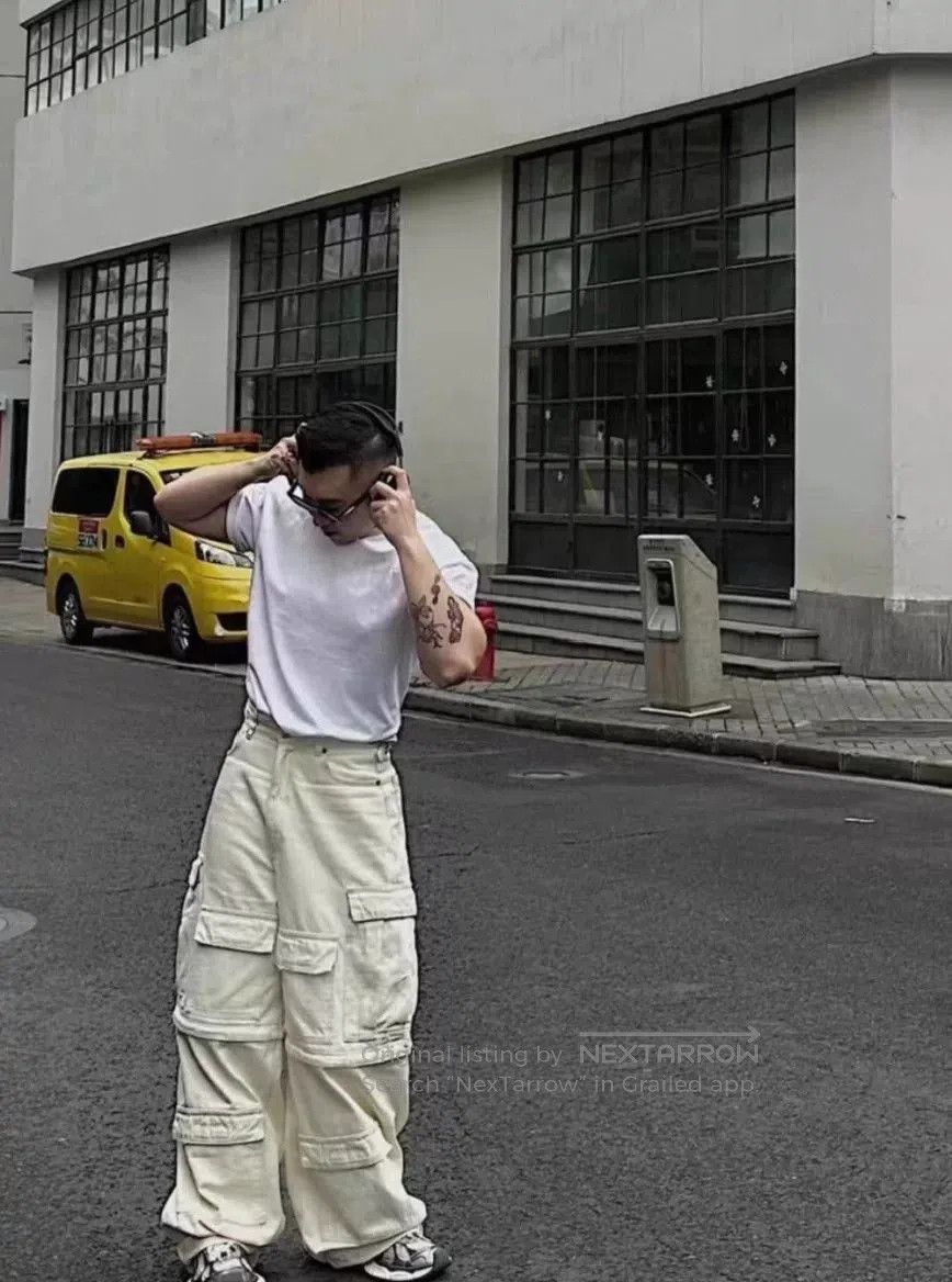 Balenciaga Balenciaga Oversized White Cargo Pants. Size US 30 / EU 46 - 8 Thumbnail