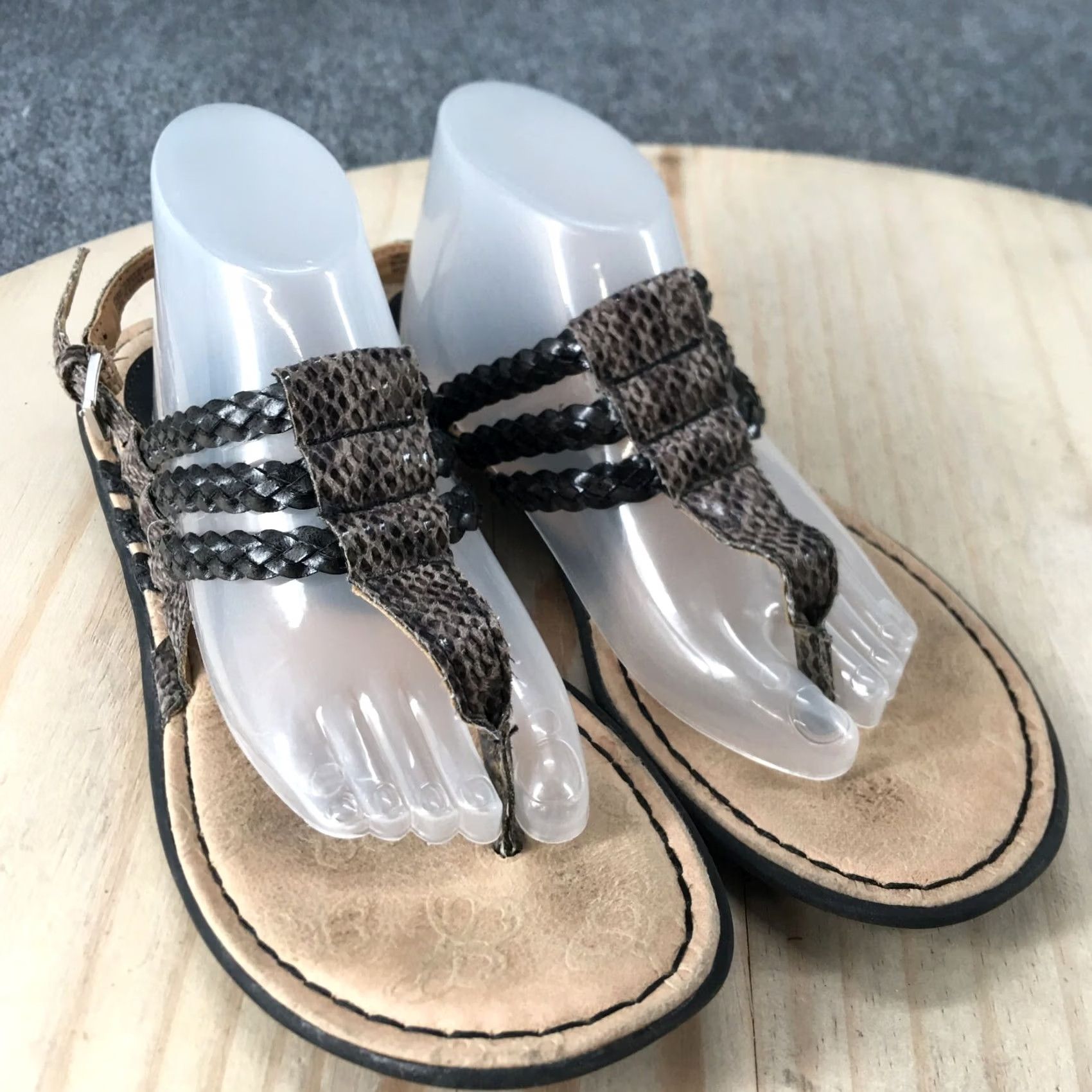 Born BOØN Born Concept Sandals Womens 7 M T Strap Flats Snakeskin Beige Buckle Sandal Size US 7 / IT 37 - 3 Thumbnail