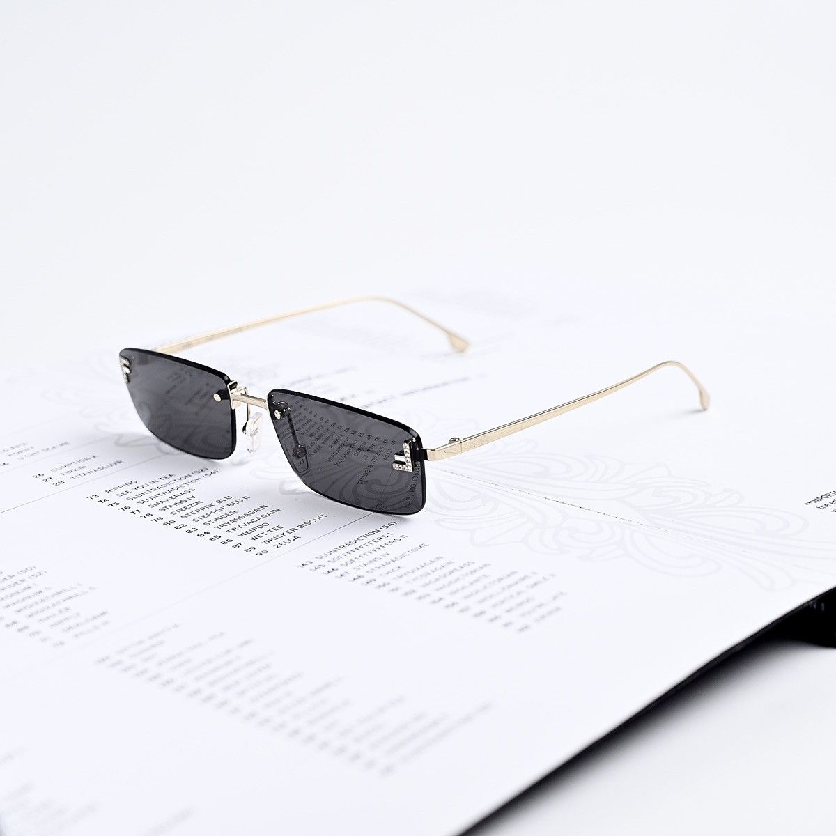 Fendi FENDI FE4172US SUNGLASSES | Grailed