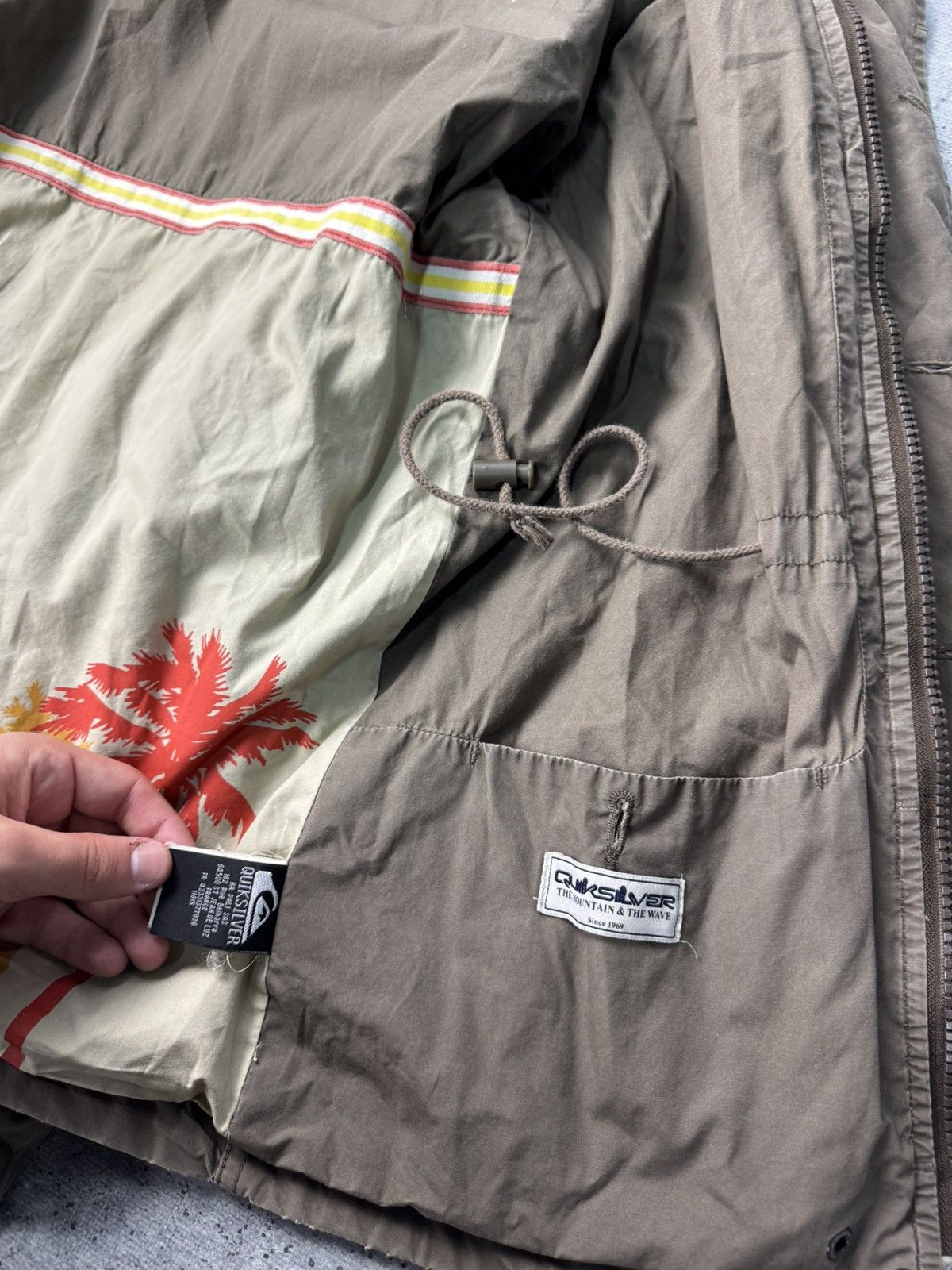 Quiksilver Vintage Quicksilver Light Jacket Multi-pocket Surf Wear Size US M / EU 48-50 / 2 - 24 Thumbnail