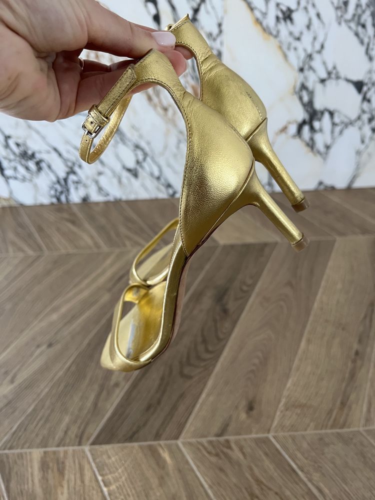 Saint Laurent Paris Saint Laurent Amber Heels Size US 7 / IT 37 - 7 Thumbnail
