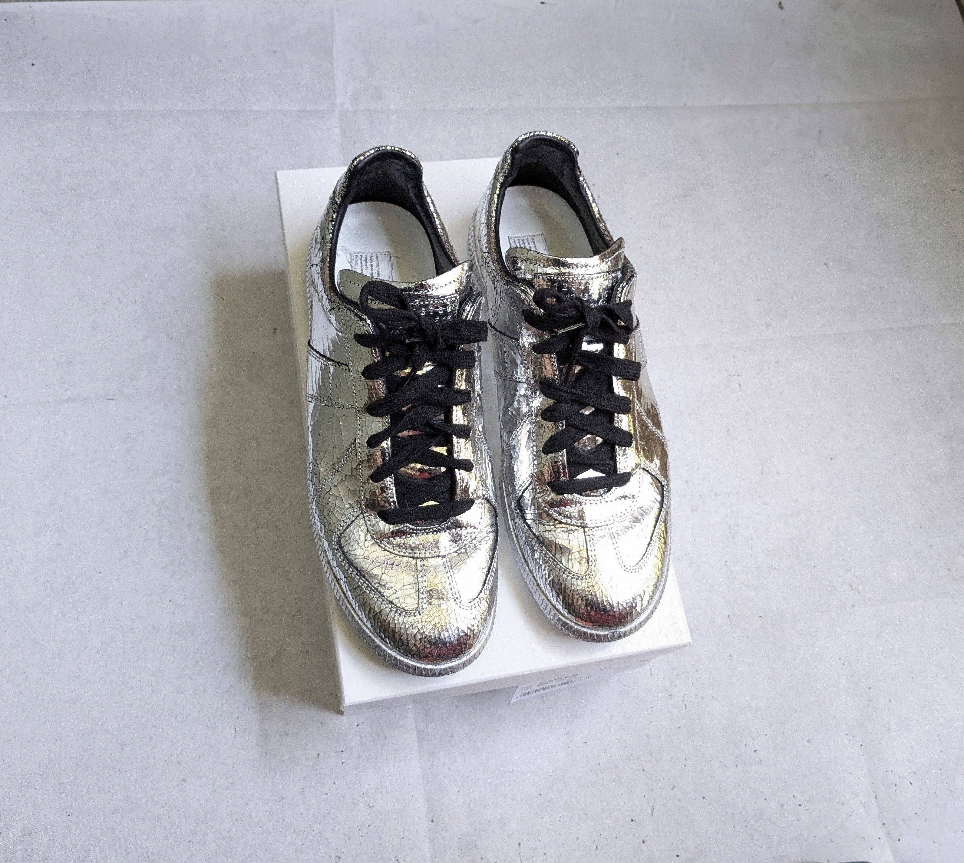 Maison Margiela Maison Margiela Replica GAT Silver Black 10 43 Low Tops Size US 10 / EU 43 - 1 Thumbnail