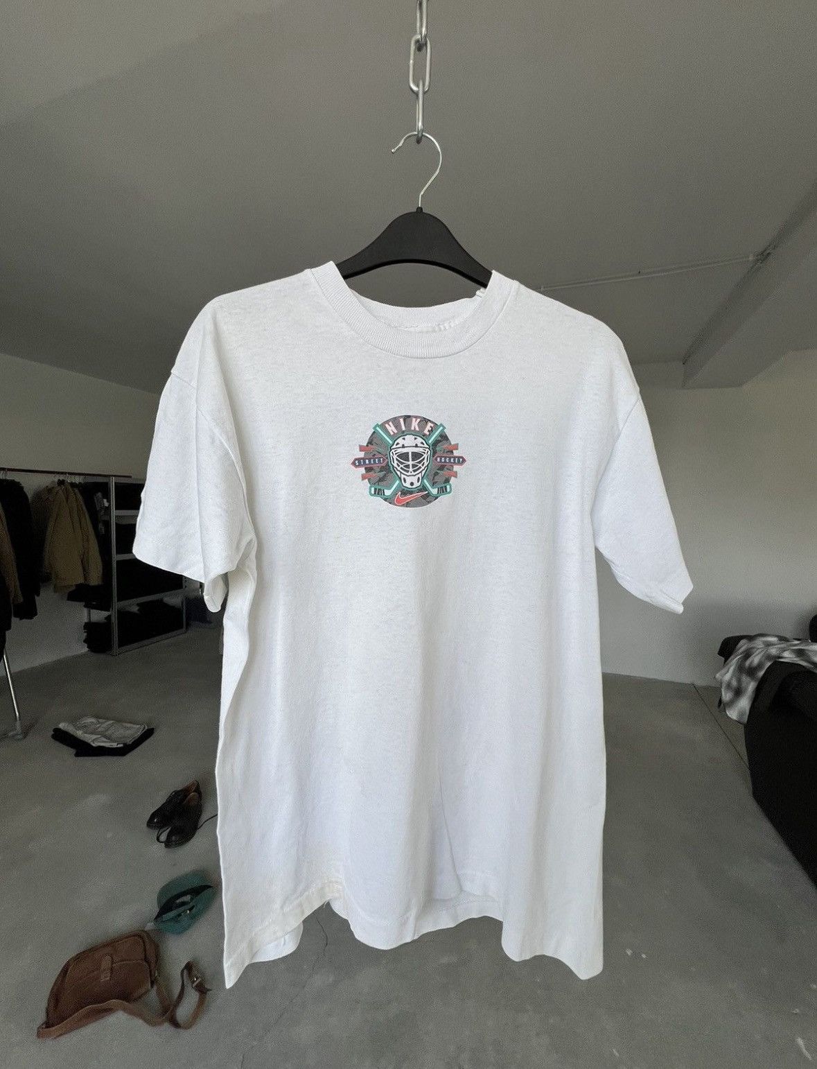 Nike Vintage Nike Graphic T-shirt Size US S / EU 44-46 / 1 - 4 Thumbnail