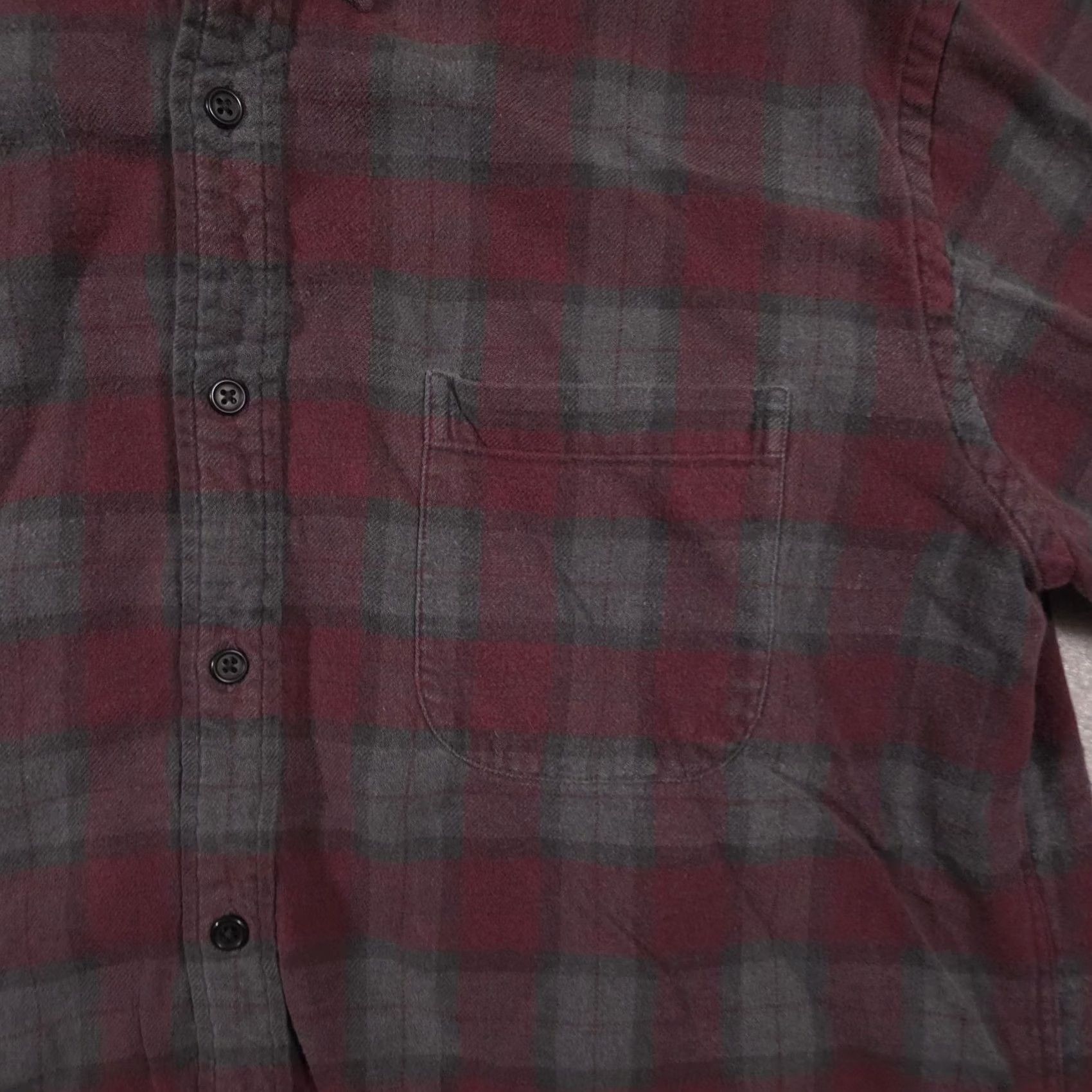Lands' End Lands' End Shirt Mens L Red Plaid Flannel Button-Front Long Sleeve Casual Womens? Mens? Size US L / EU 52-54 / 3 - 4 Thumbnail