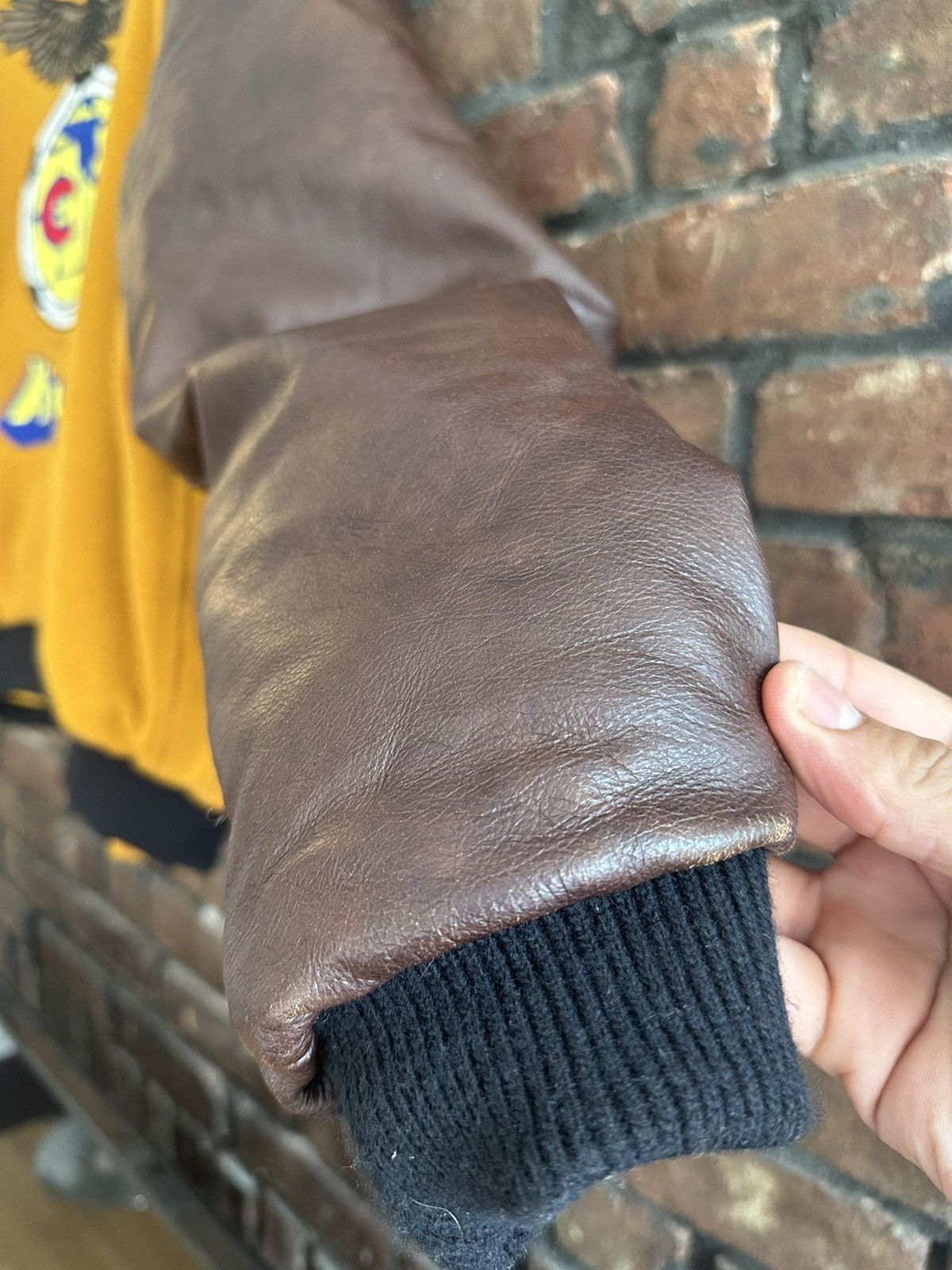 Vintage Yellow and brown Club America varsity jacket 90s vintage Size US L / EU 52-54 / 3 - 10 Thumbnail