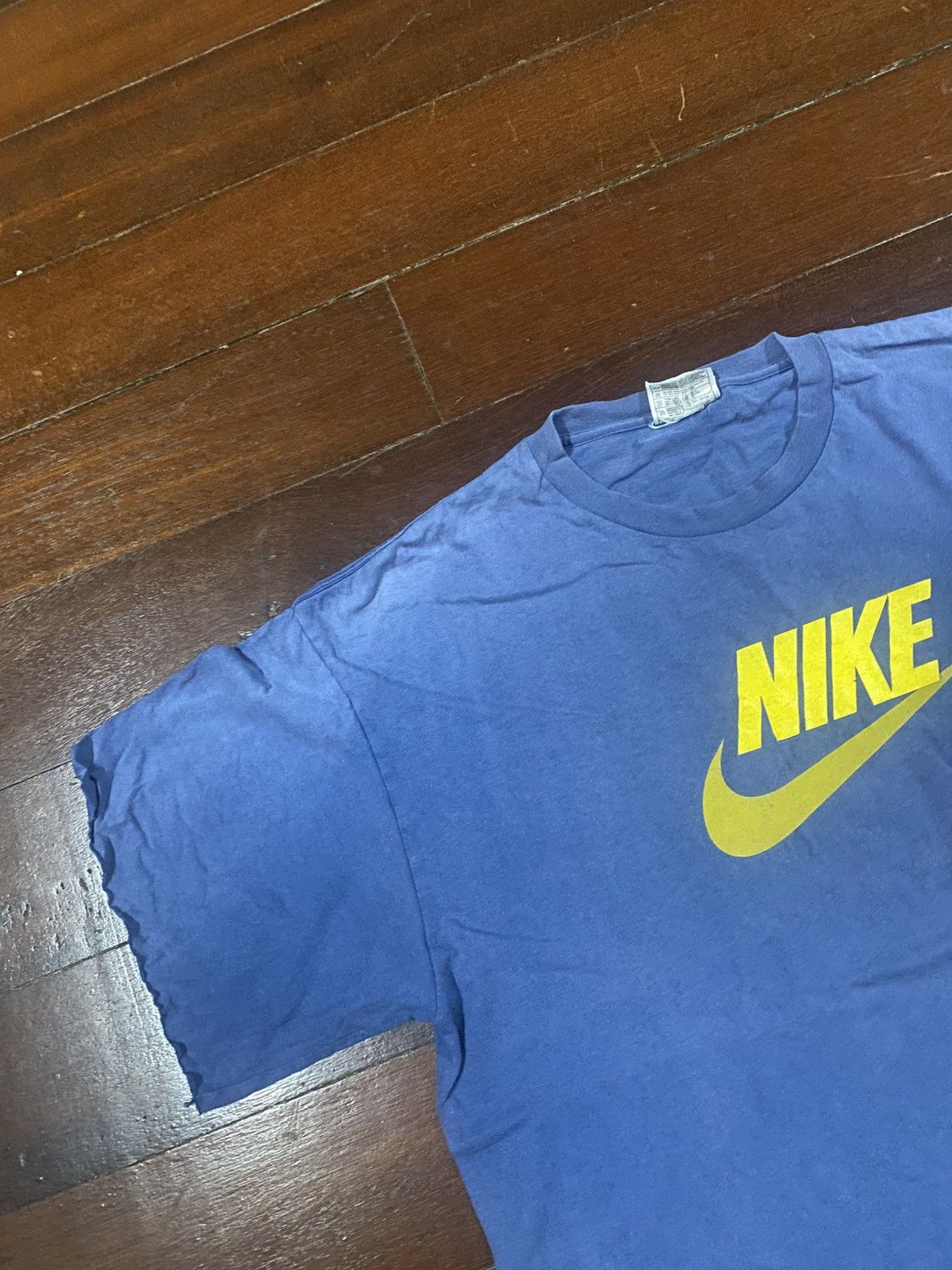 Nike Vintage Nike Big Swoosh Centr Logo Oversized Y2K distressed Size US L / EU 52-54 / 3 - 5 Thumbnail