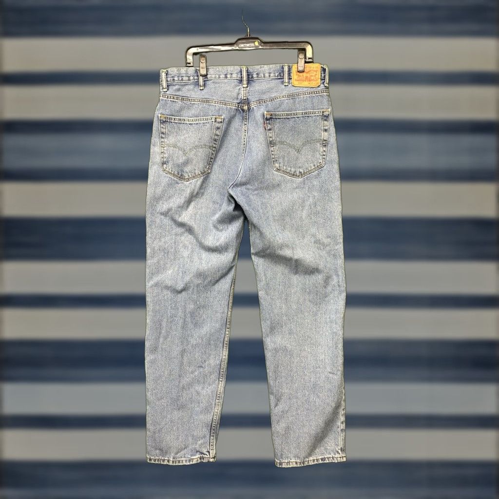 Levi's VINTAGE Levi's 550 Jeans 38x34 Relaxed Fit Tapered Light Wash Denim Mens Size US 38 / EU 54 - 1 Thumbnail