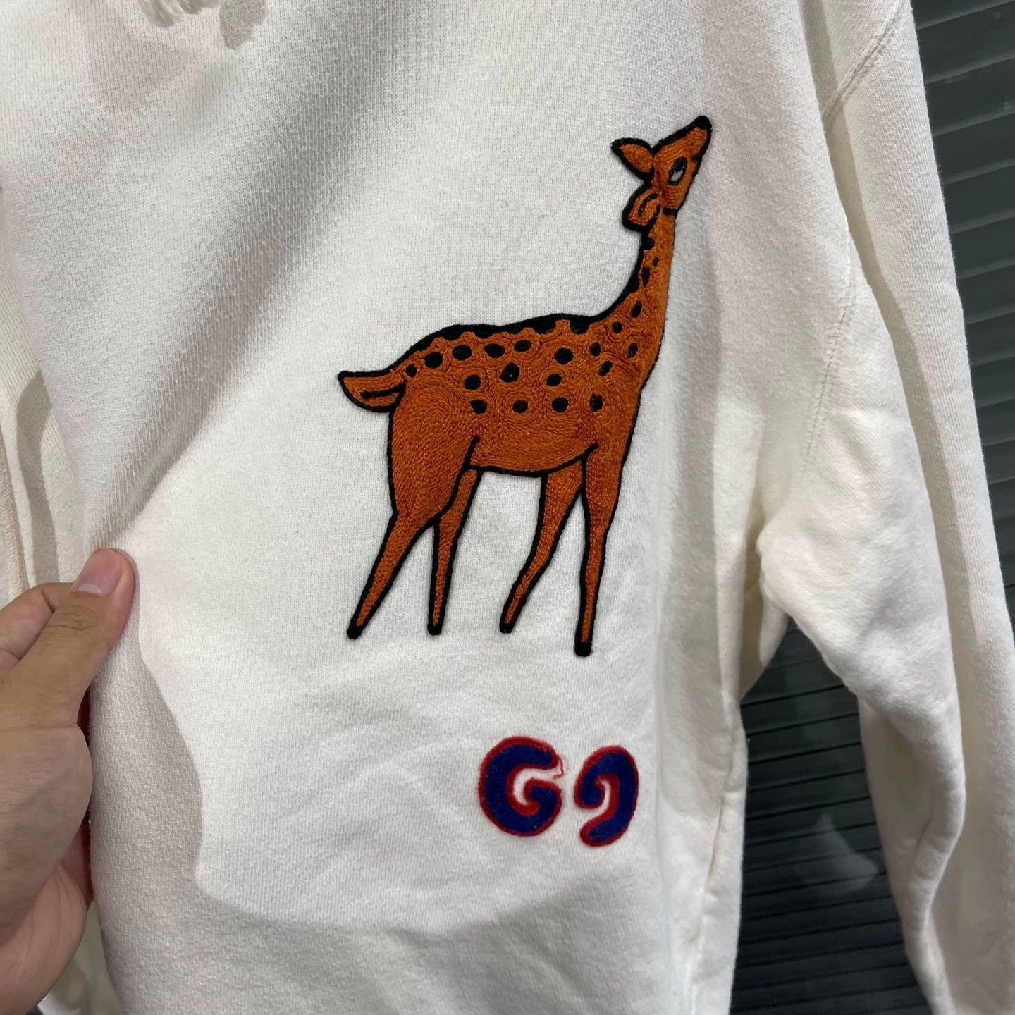 Gucci Gucci Deer-embroidered Sweatshirt M 99 New minor hat flaw Size US M / EU 48-50 / 2 - 4 Thumbnail