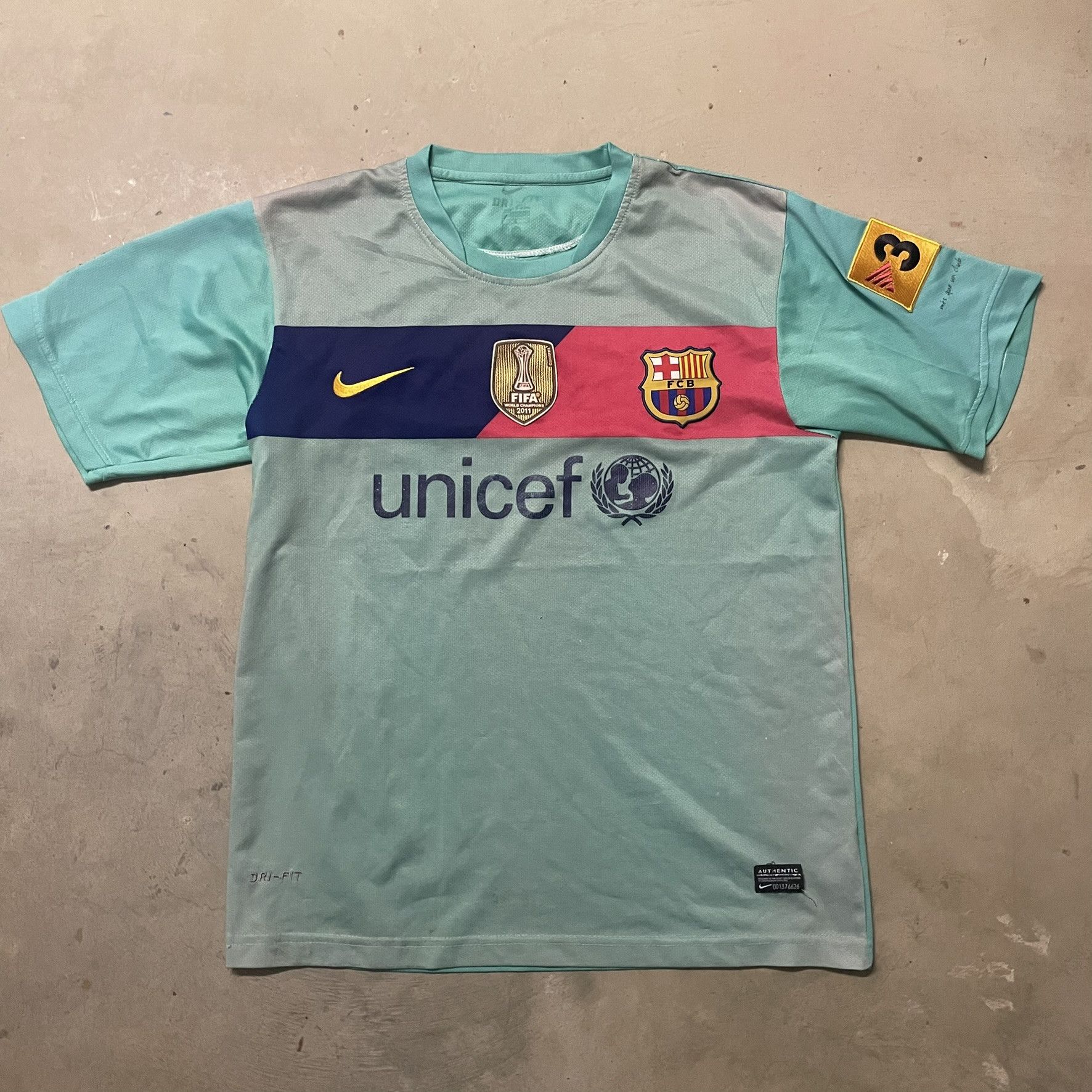 Nike Barca Trikot M Size US M / EU 48-50 / 2 - 1 Thumbnail