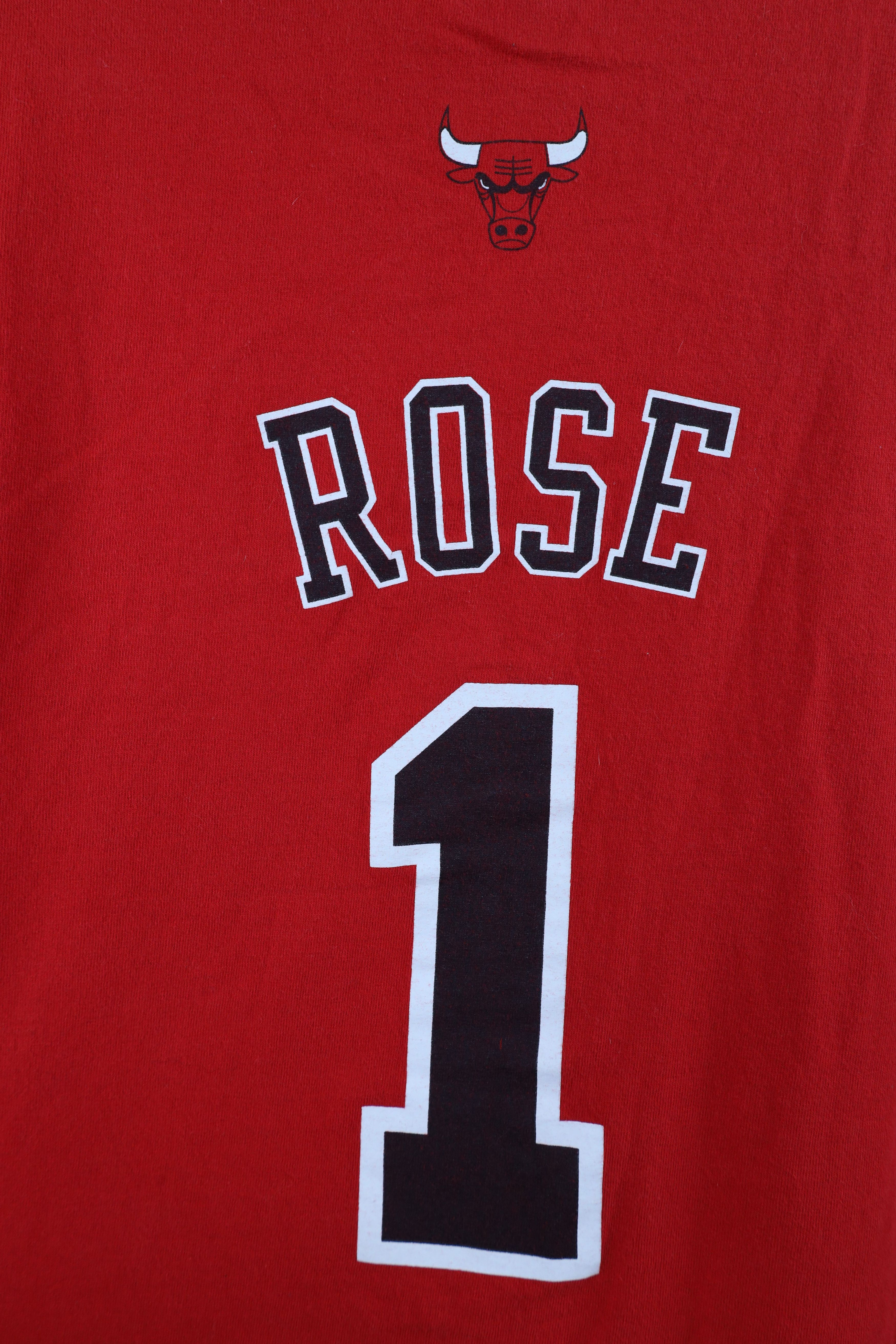 Adidas × Vintage Vintage Adidas Rose Chicago Bulls Basketball Jersey T-Shirt Size US M / EU 48-50 / 2 - 10 Thumbnail