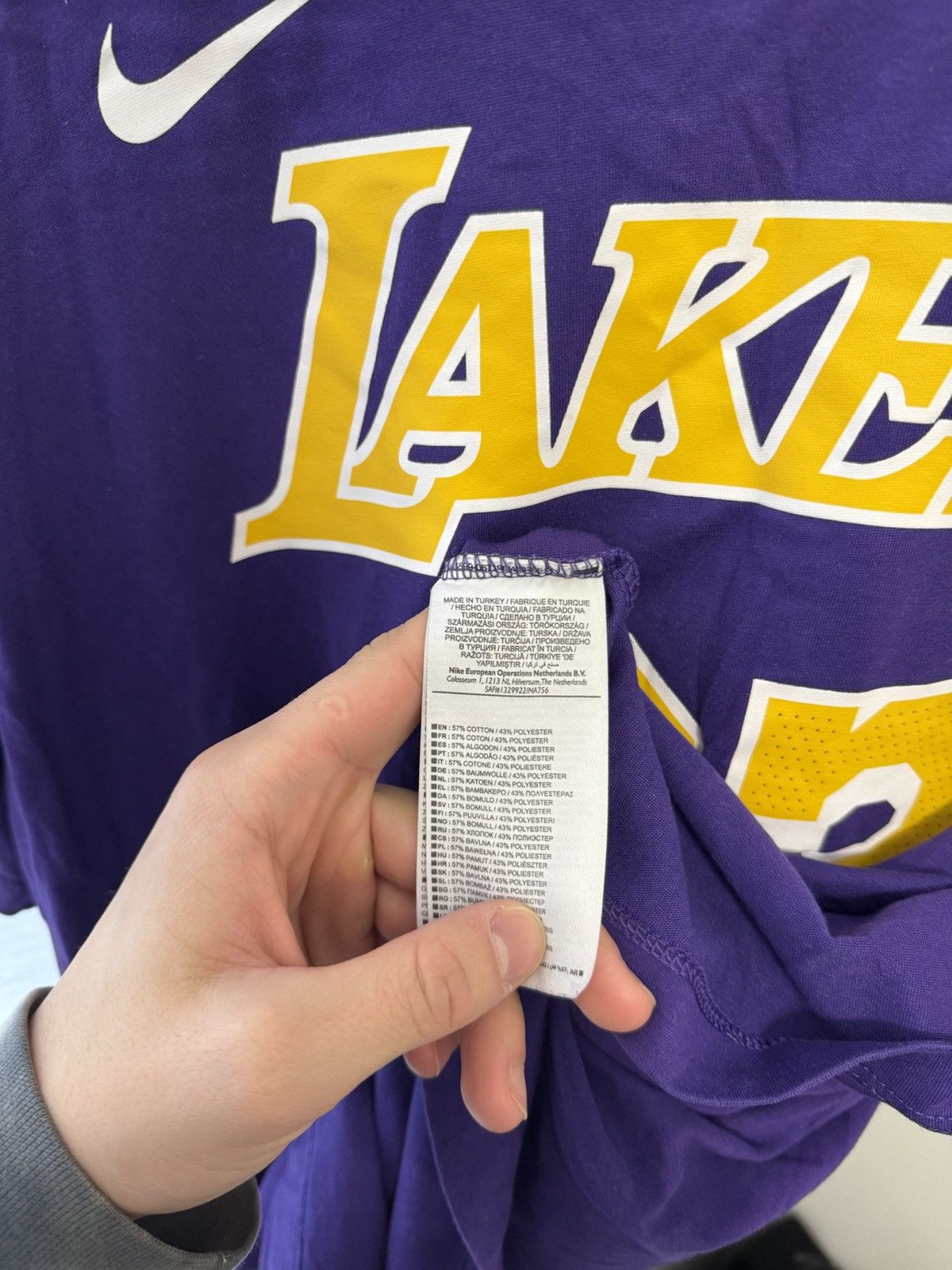 Nike Nike James 23 Lakers Tee Size US L / EU 52-54 / 3 - 7 Thumbnail