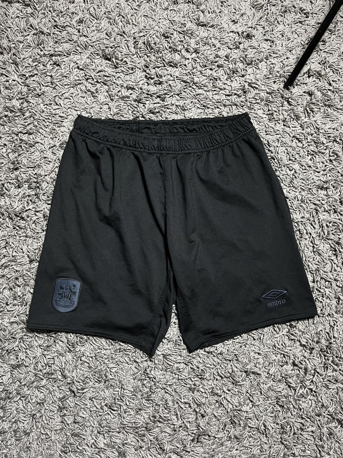 Umbro UMBRO HUDDERSFIELD TOWM FC POLYESTER SOCCER FOOTBALL SHORTS Size US 33 - 1 Thumbnail