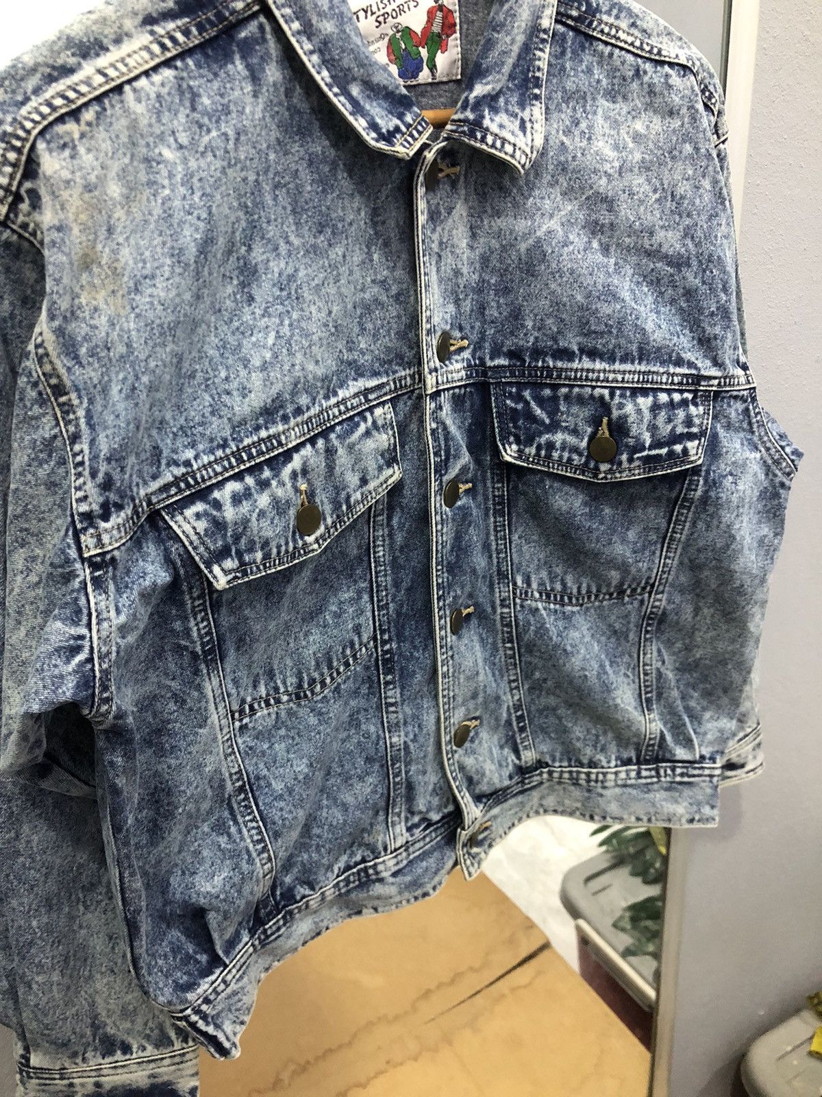 Japanese Brand × Vintage Vintage Stylish Sports Acid Wash Trucker Denim Jacket Size US M / EU 48-50 / 2 - 5 Thumbnail